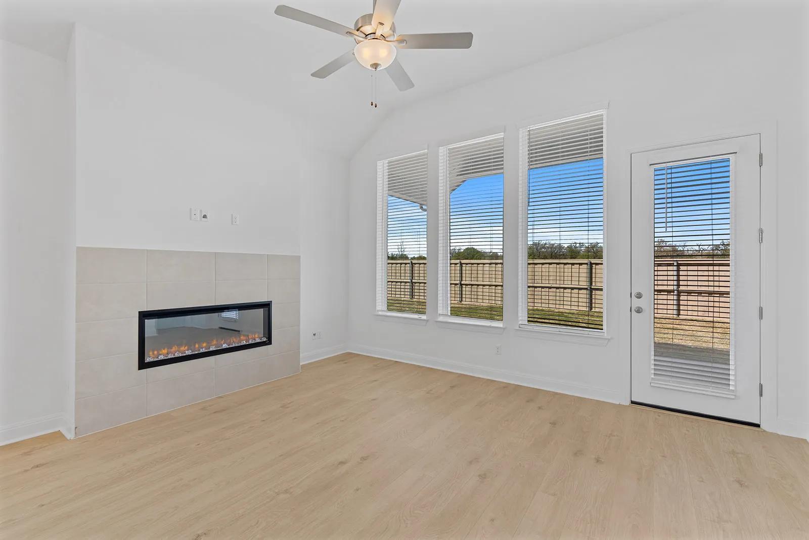 229 Kingswood DR — photo 4