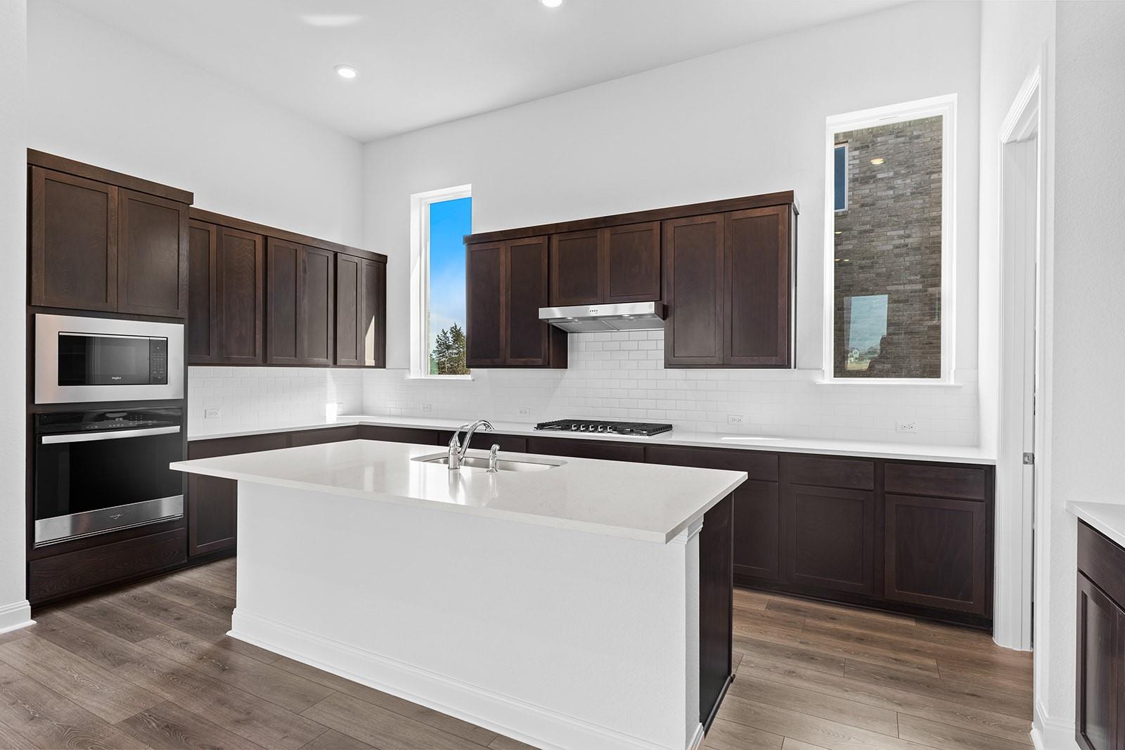 124 Silverbell LN — photo 3
