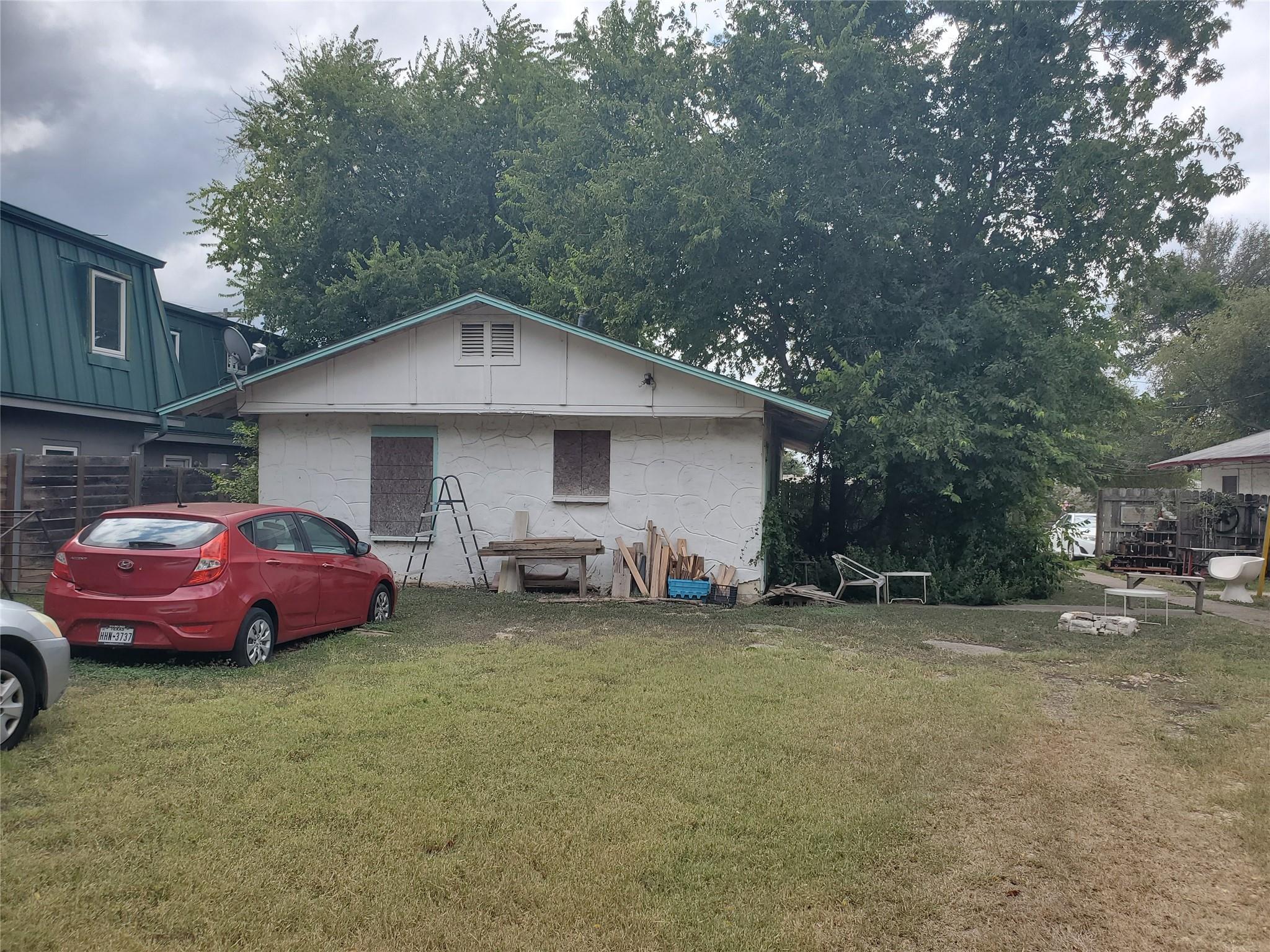 2610 Rogers Ave — photo 3