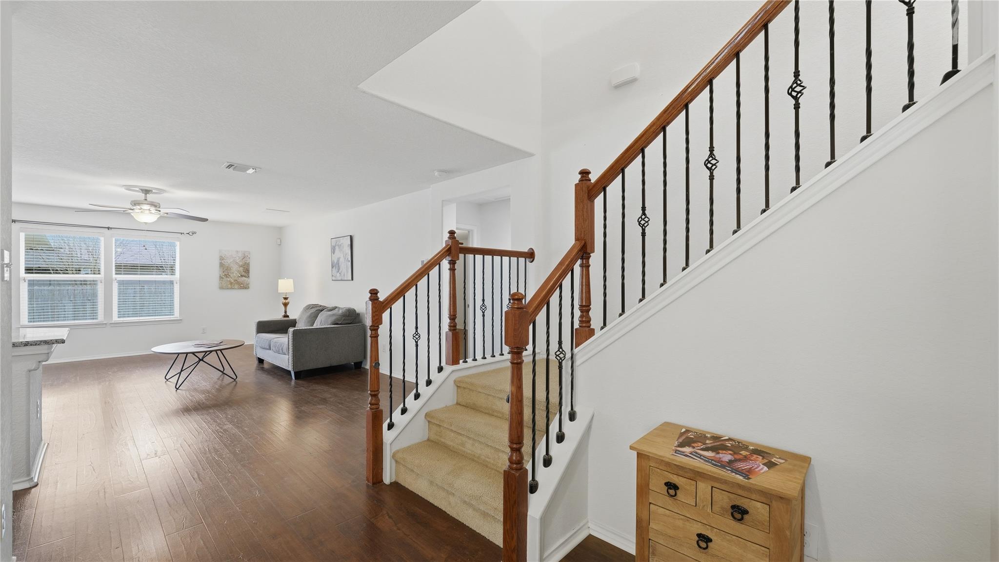 1460 Astor CRK — photo 4