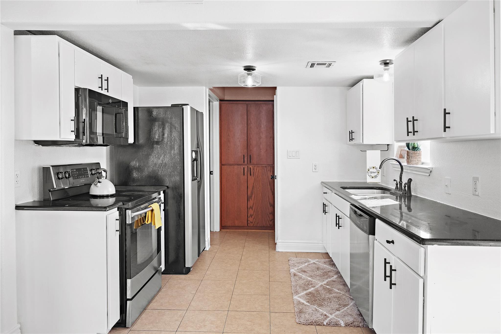 3300 Lake Inks Ave — photo 4