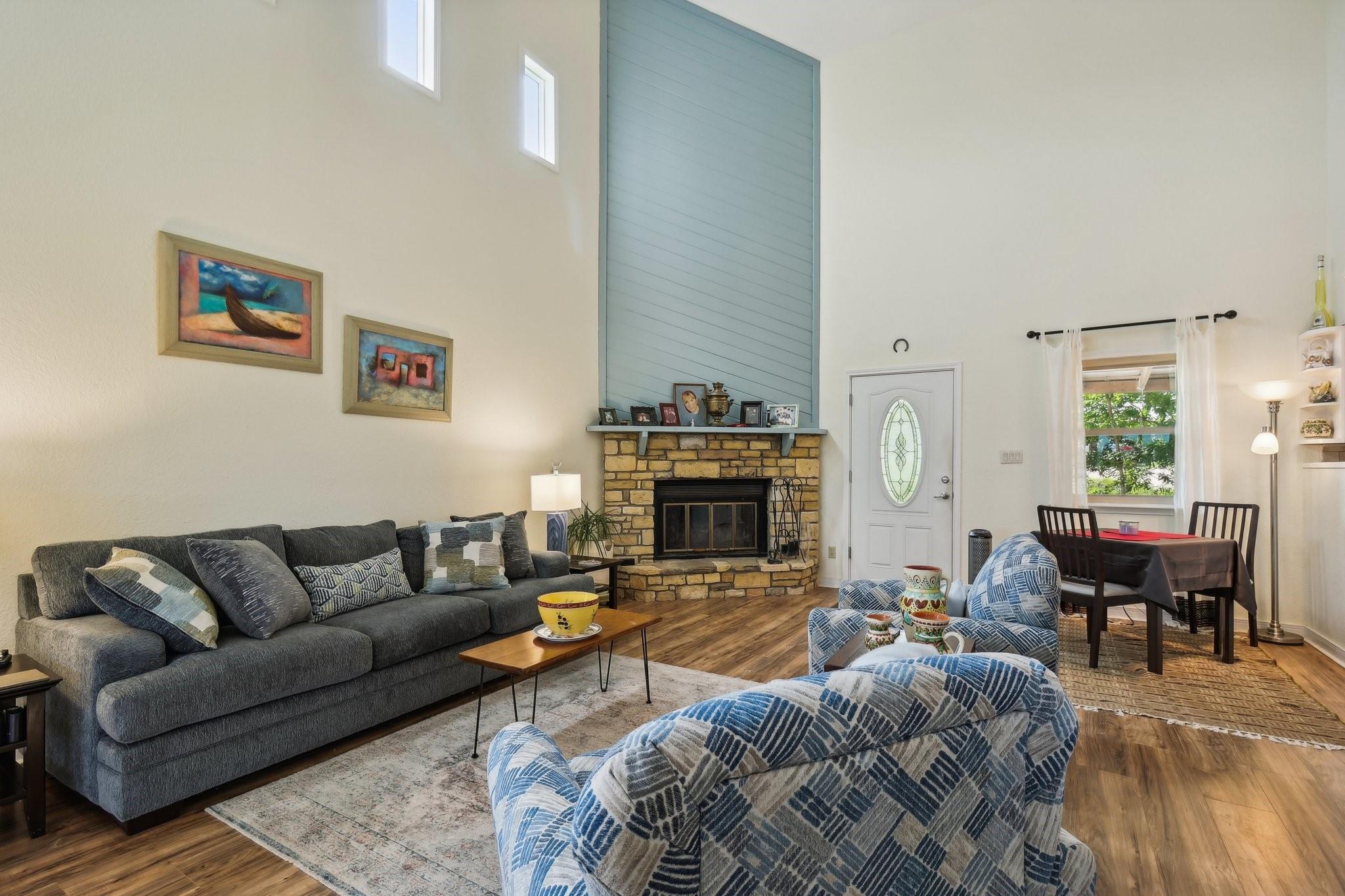 775 RAMBLEWOOD DR — photo 3