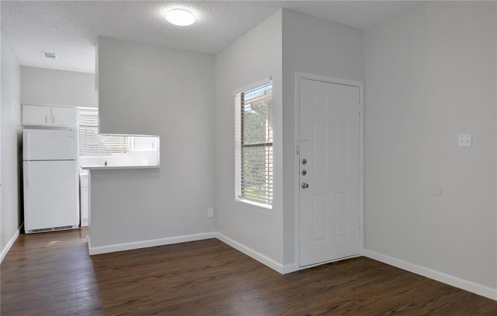 9509 Kempler DR — photo 3