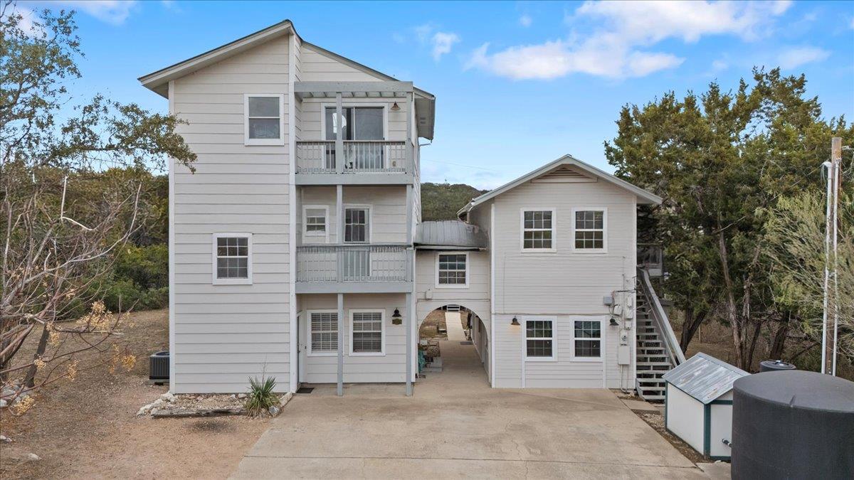 7705 Debbie DR — photo 3