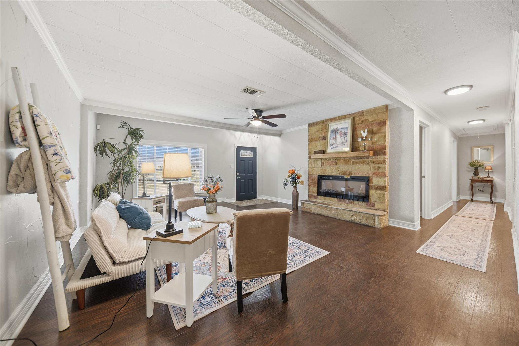 1702 Rampart ST — photo 4