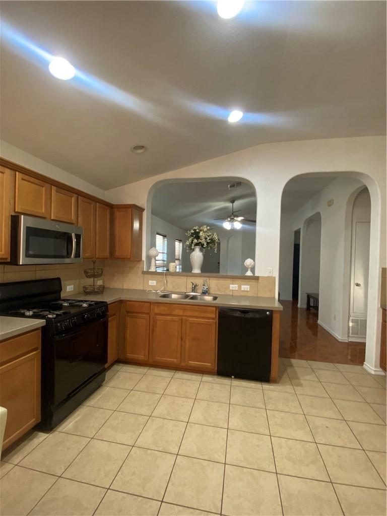 3400 Barksdale LN — photo 3