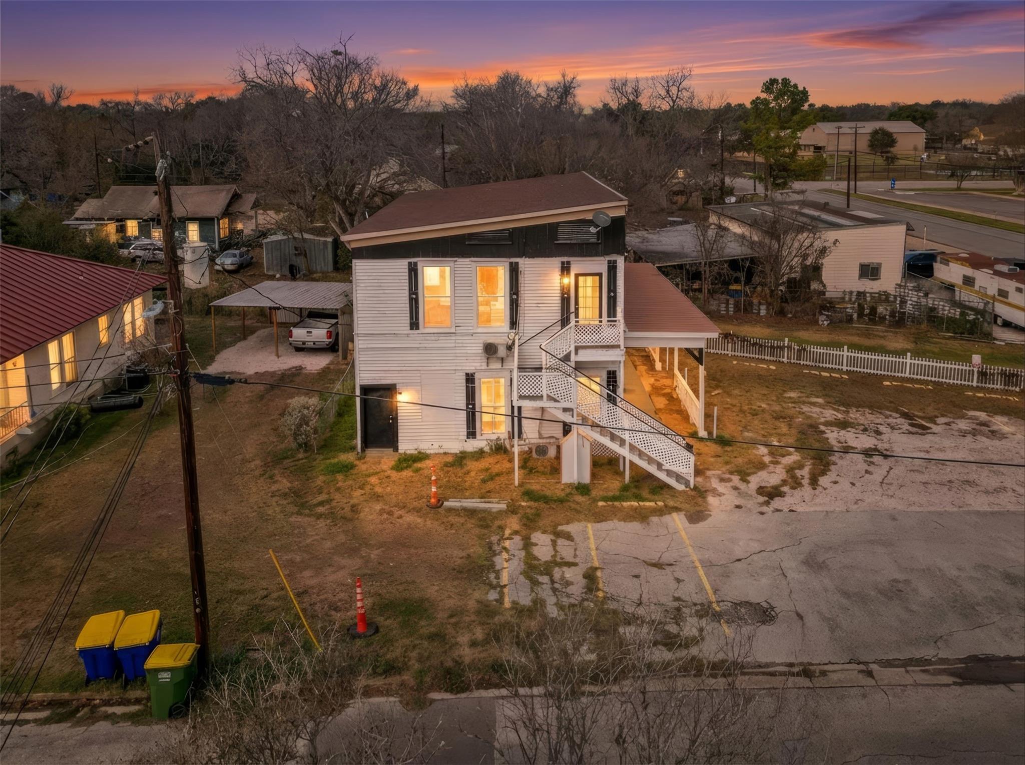 901 Saint Joseph ST — photo 3