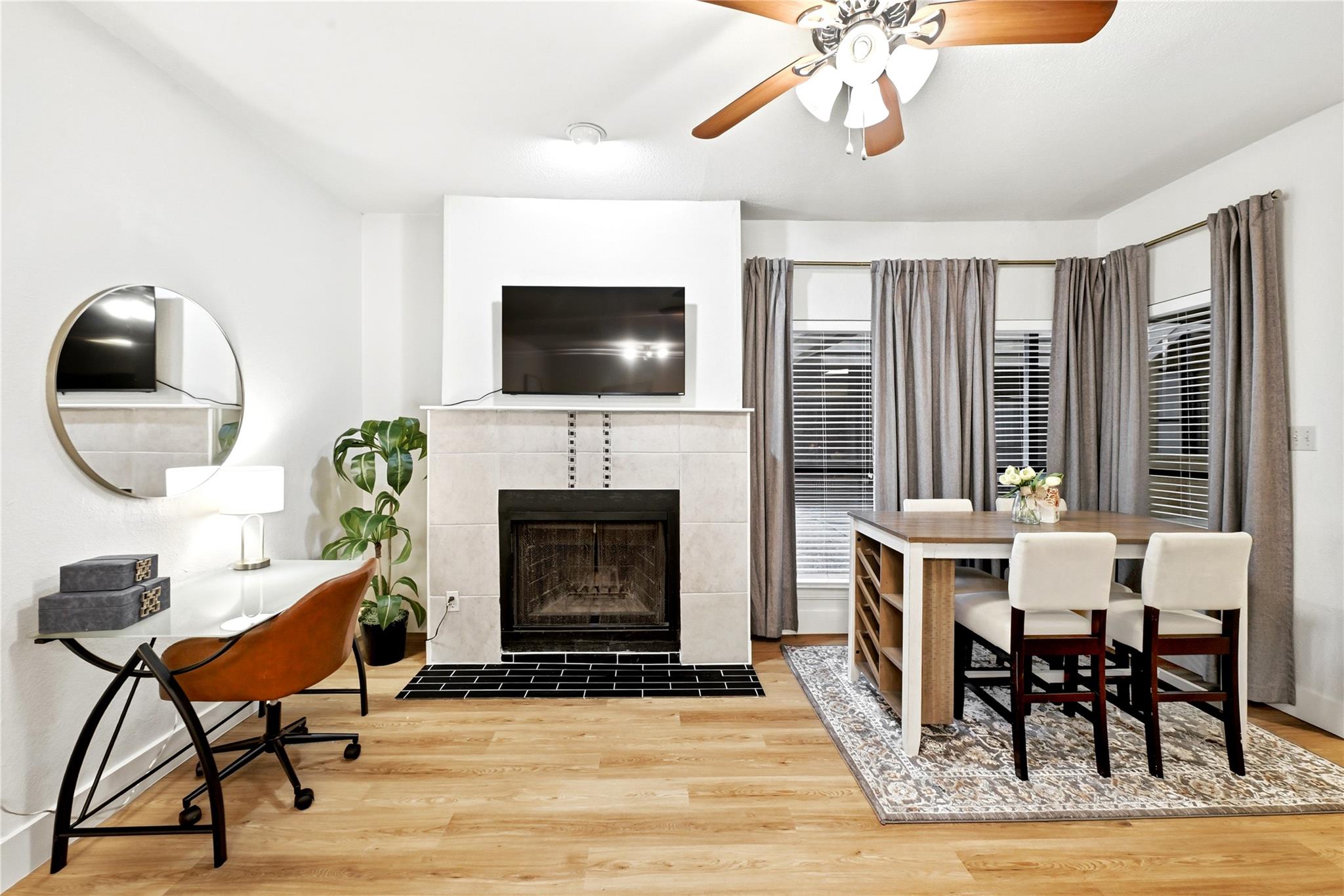 1910 Robbins PL #105 — photo 5