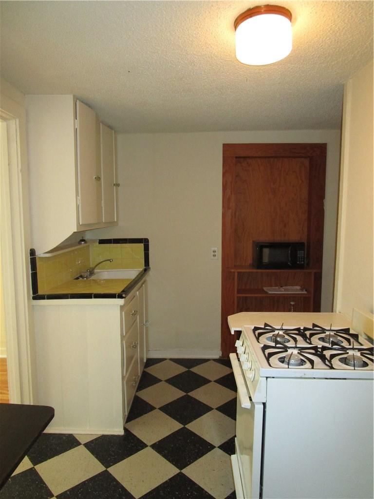 908 22nd ST #E — photo 3