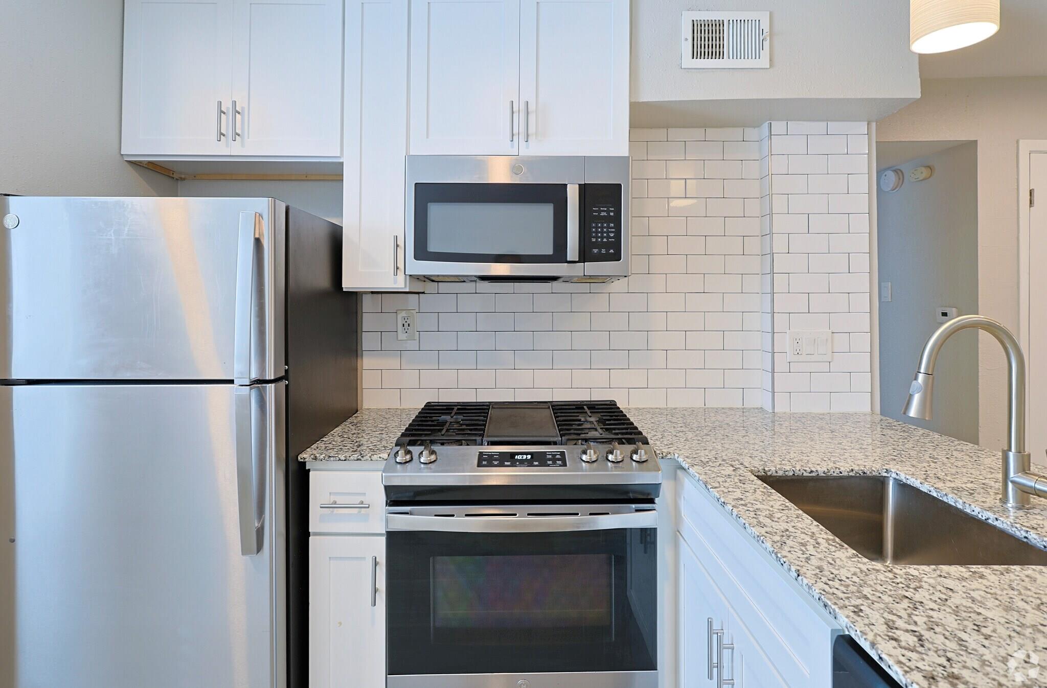 3138 Manor RD — photo 5