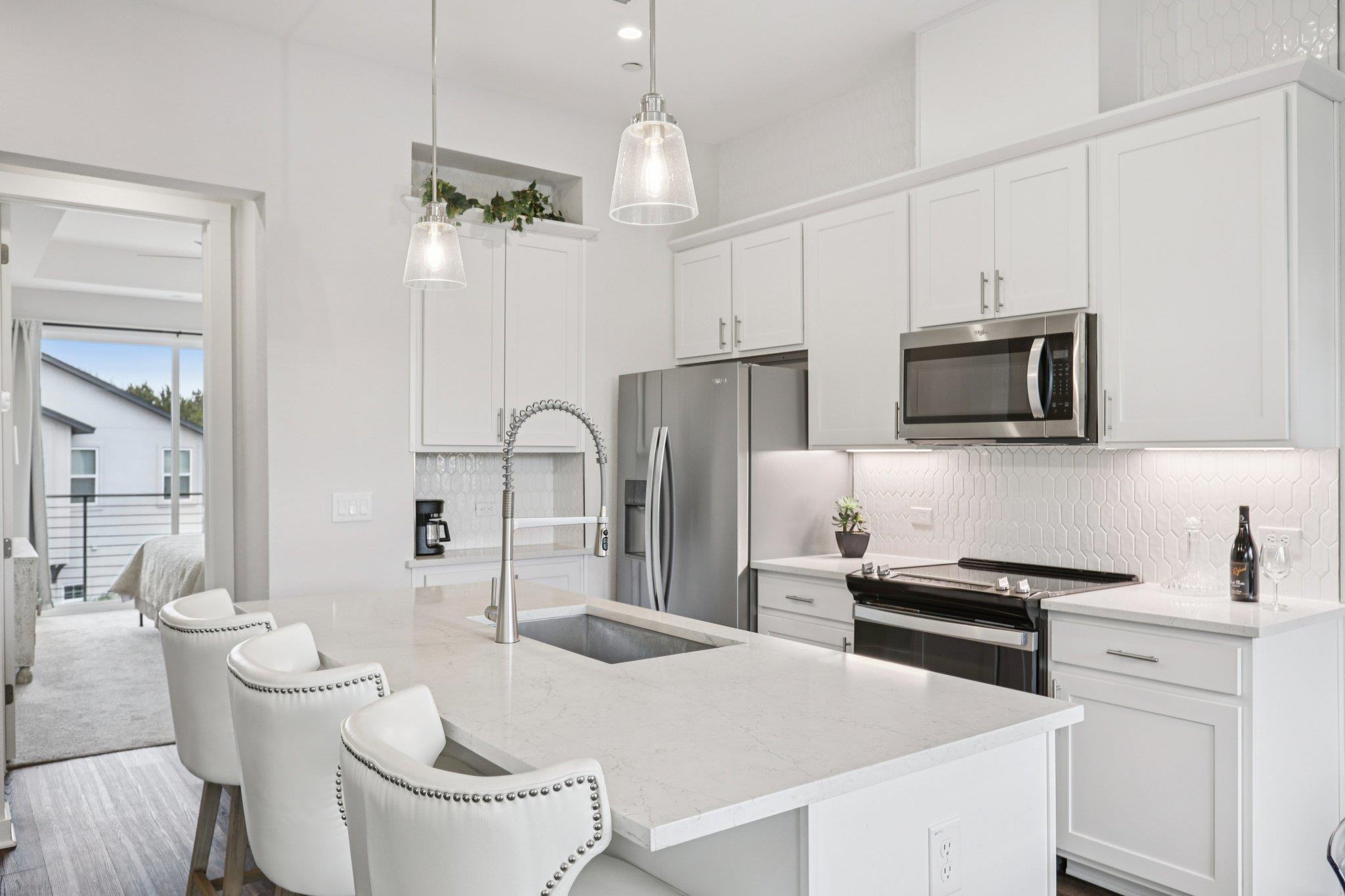12001 Vista Parke DR #1104 — photo 4