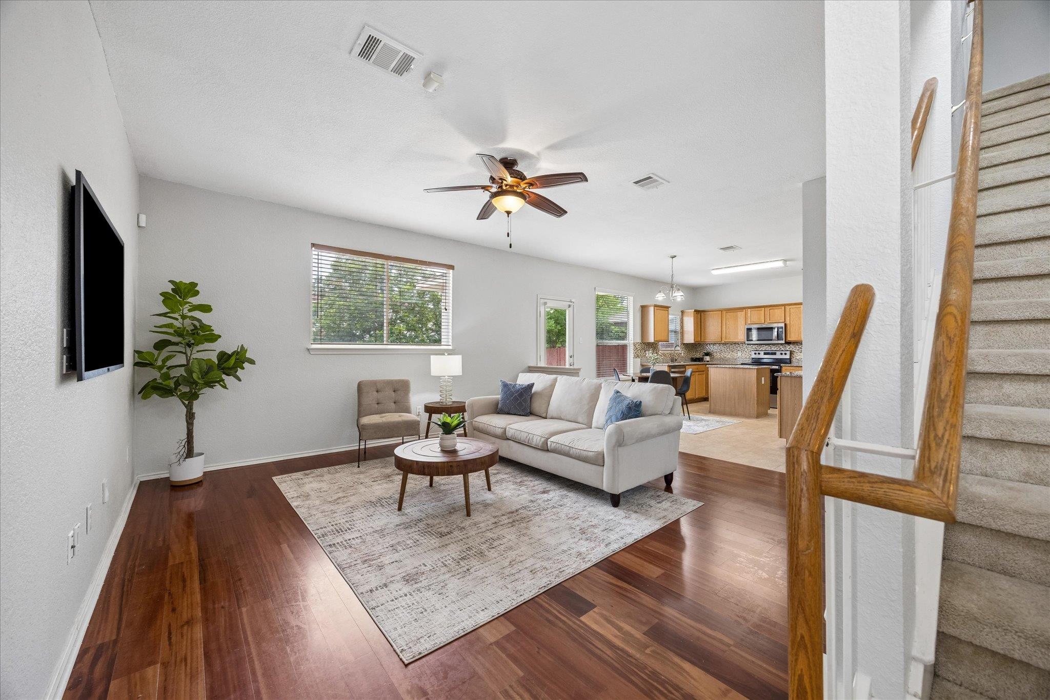 13504 Richard Nixon ST — photo 3
