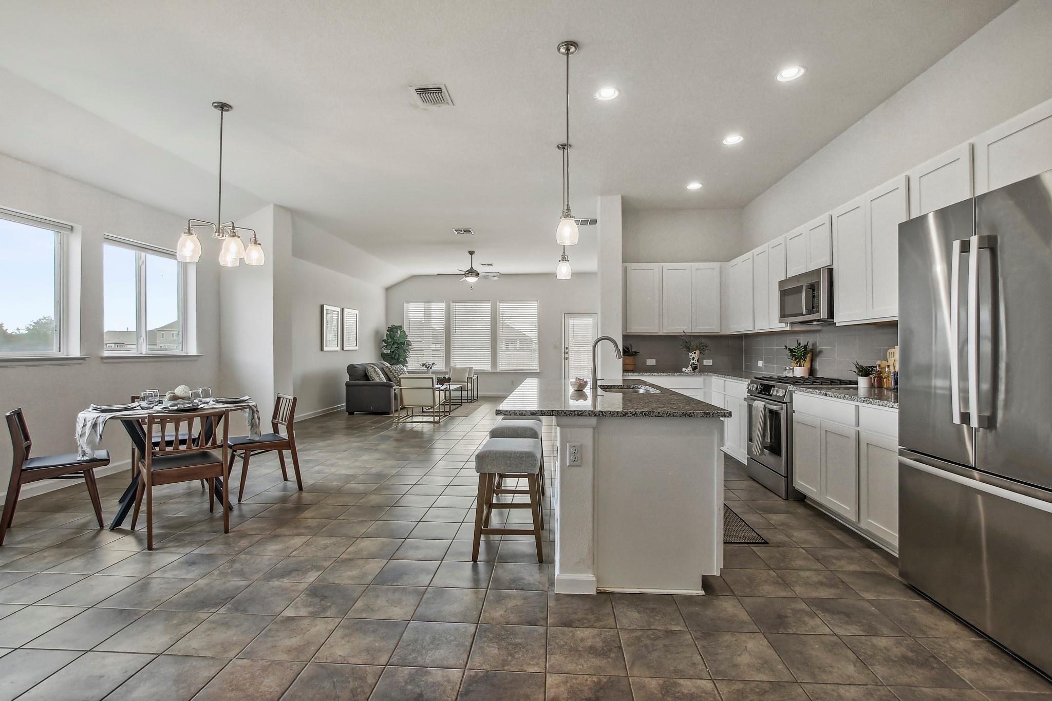 133 James Rose LN — photo 3