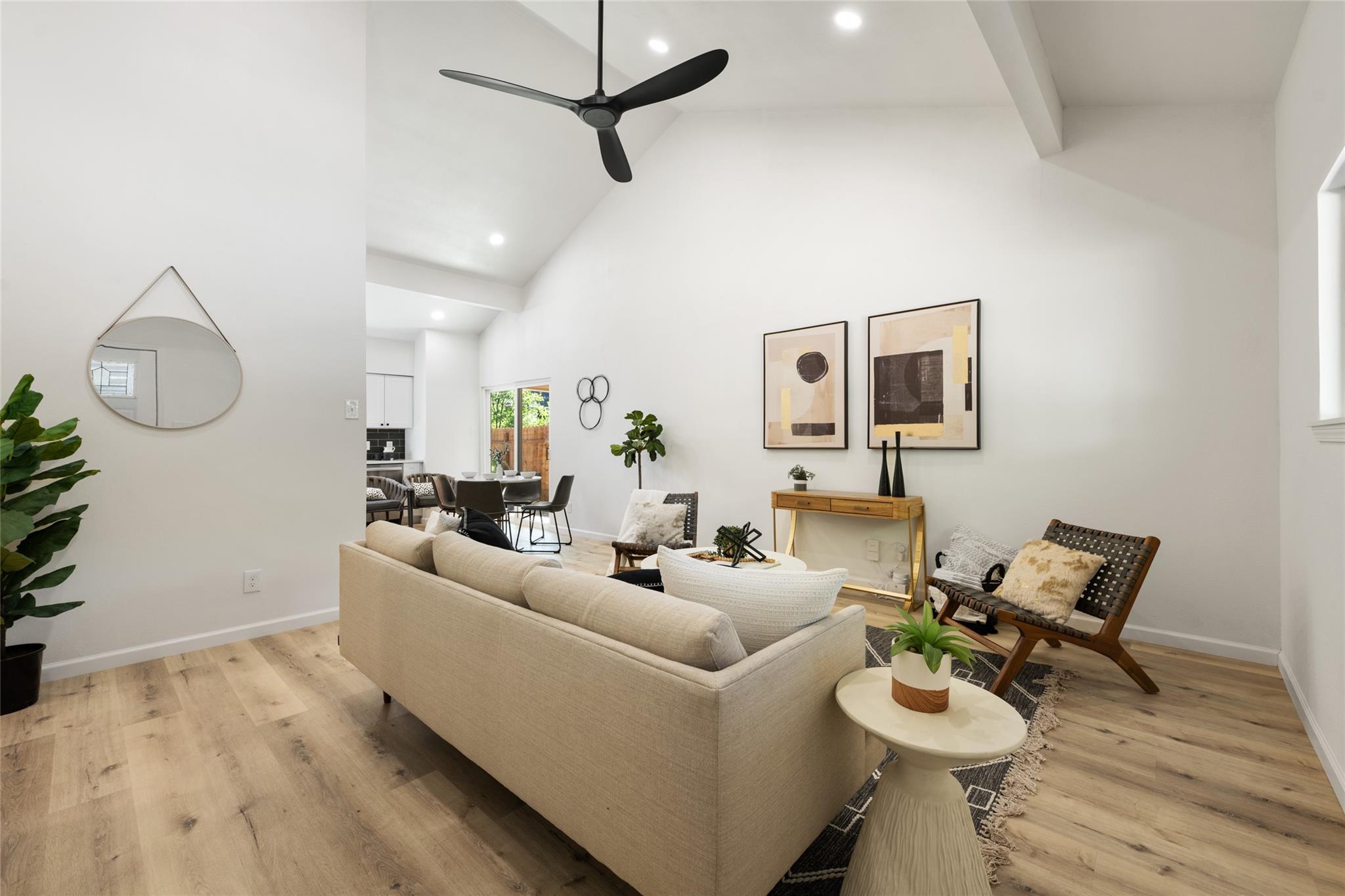 6209 Reicher DR — photo 4
