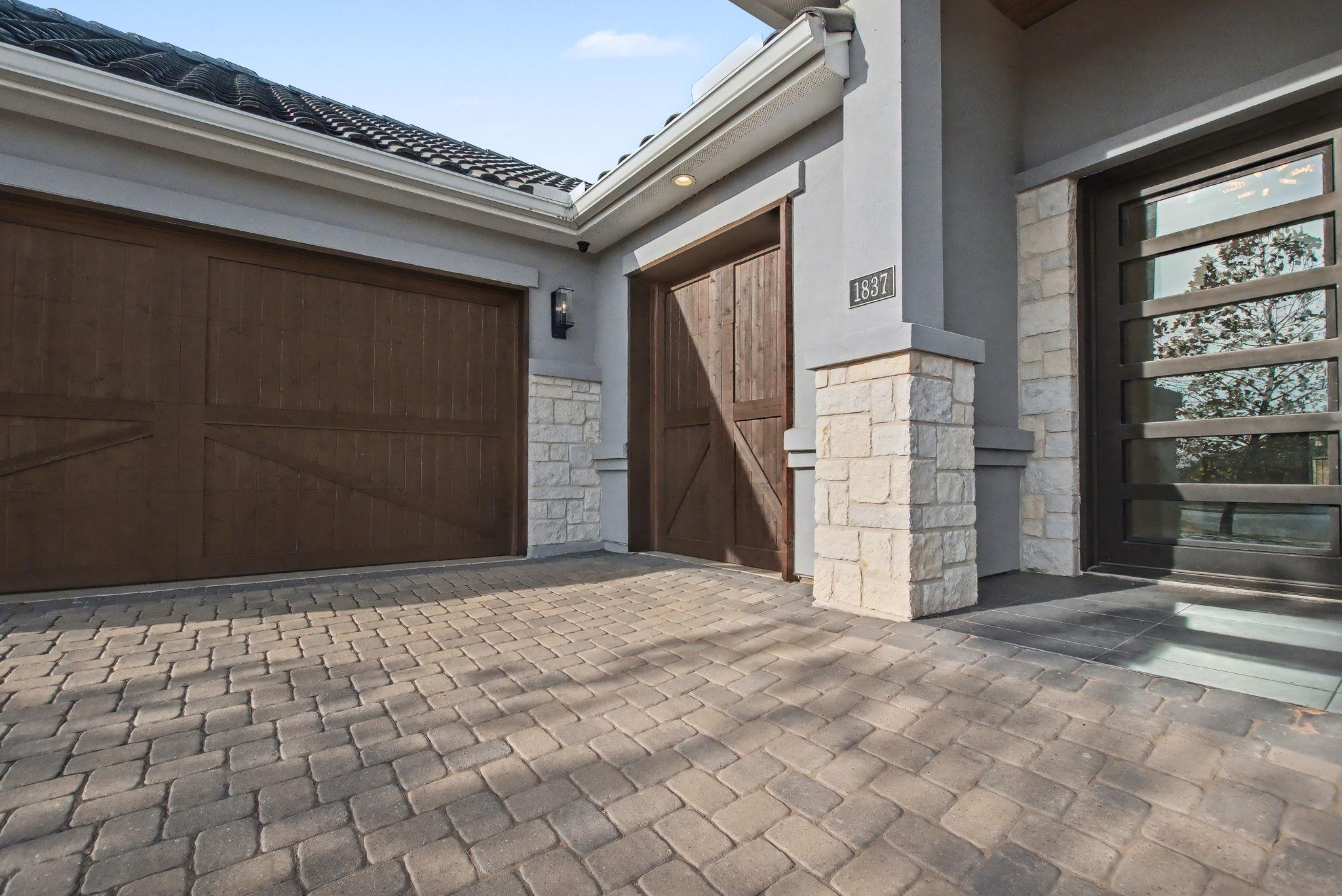 1837 Art Adams WAY — photo 4