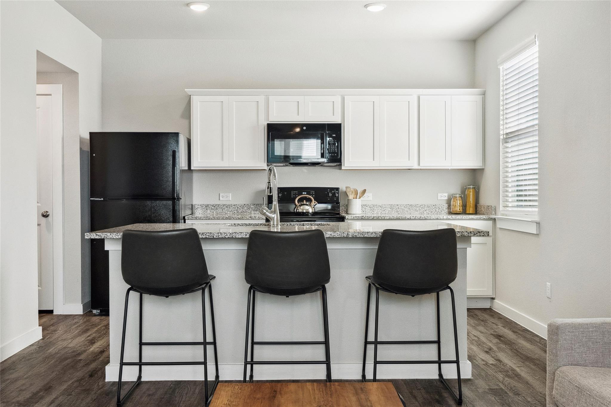 523 Powell DR #1101 — photo 3