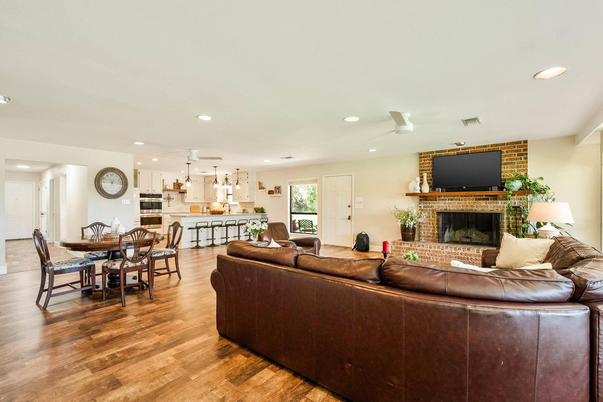 1905 Brushy Bend DR — photo 3