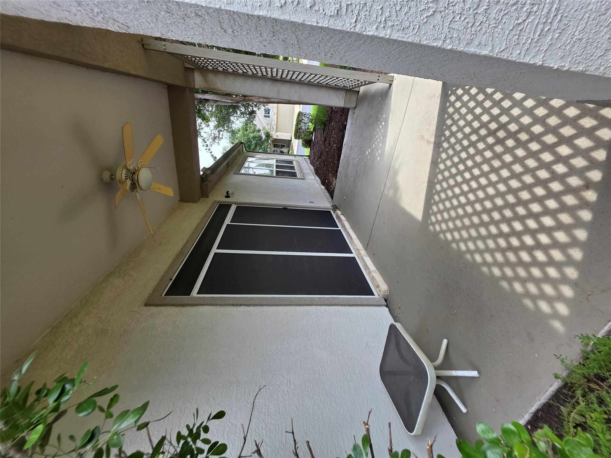 201 Yosemite RD — photo 5