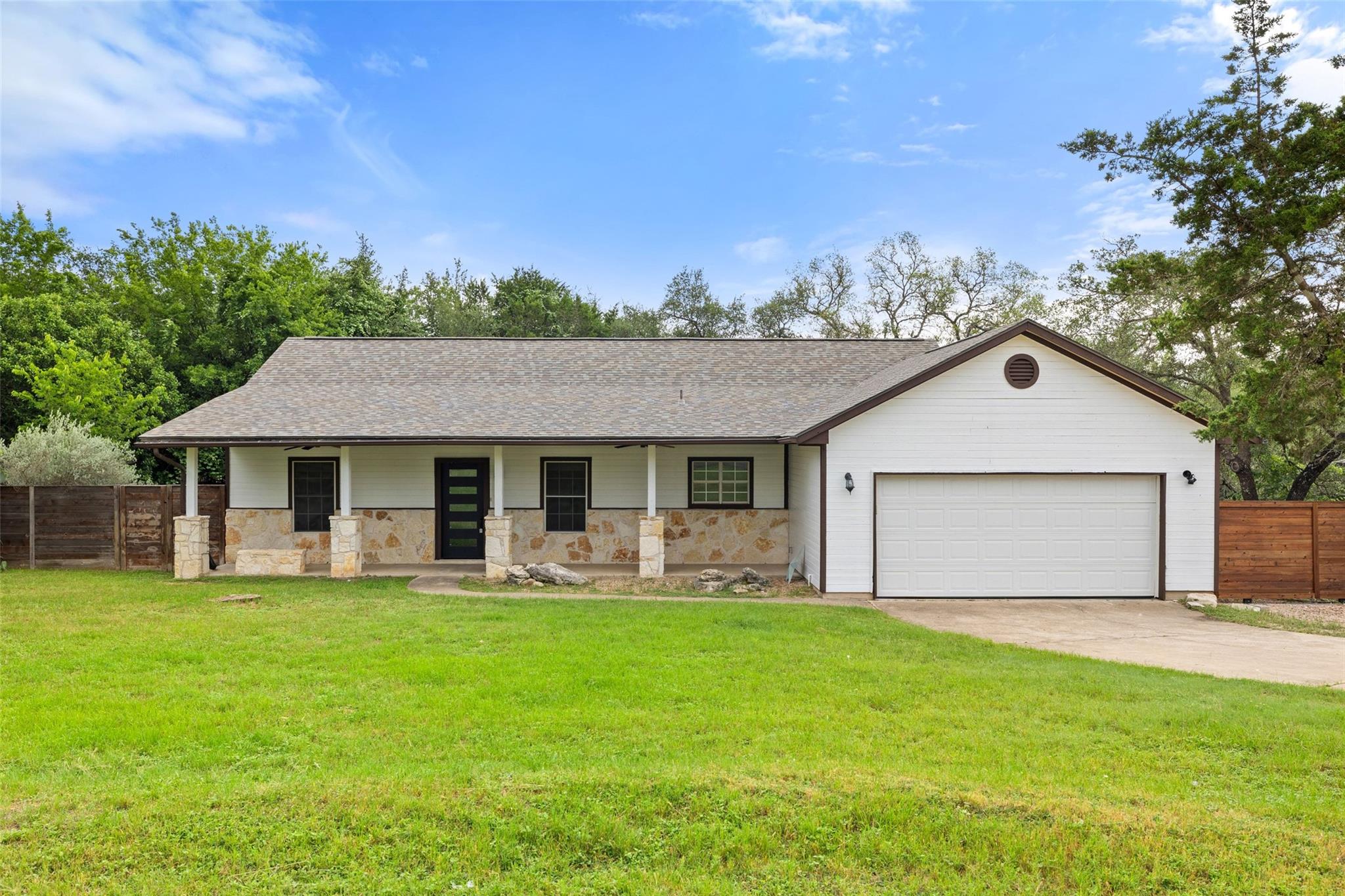 1301 Quinlan Park RD — photo 3