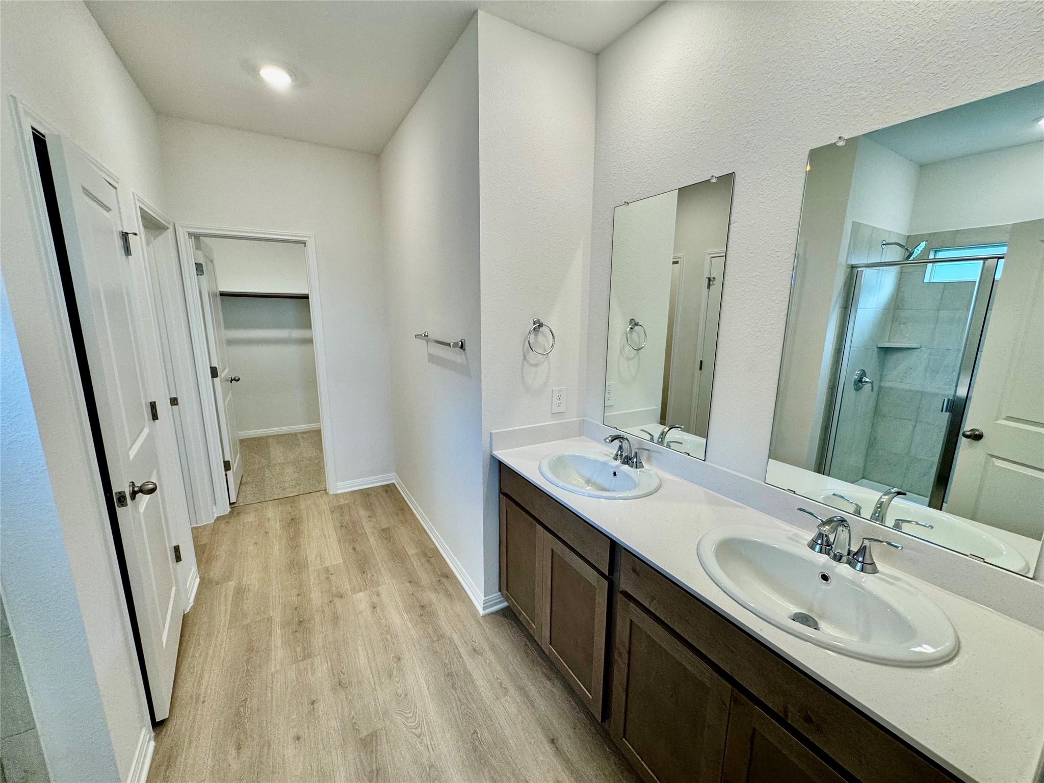 5004 Stockton LN — photo 4