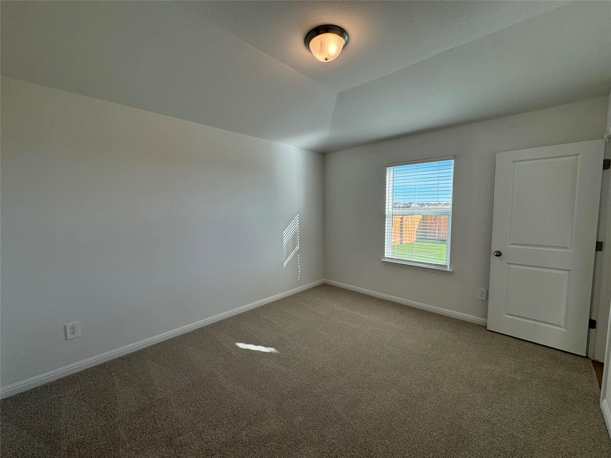 281 Texas Agate DR — photo 3
