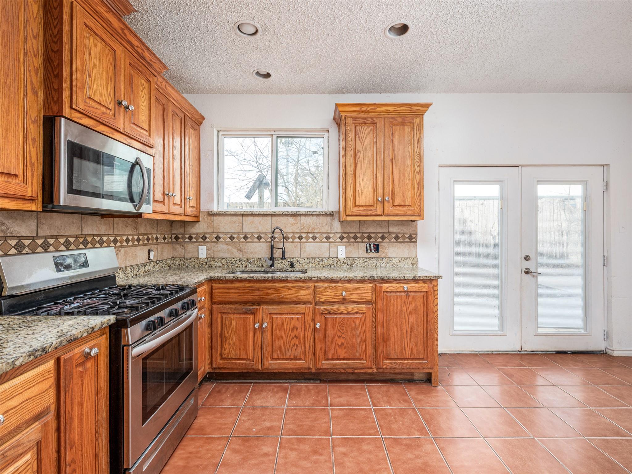 506 Tillery ST — photo 5