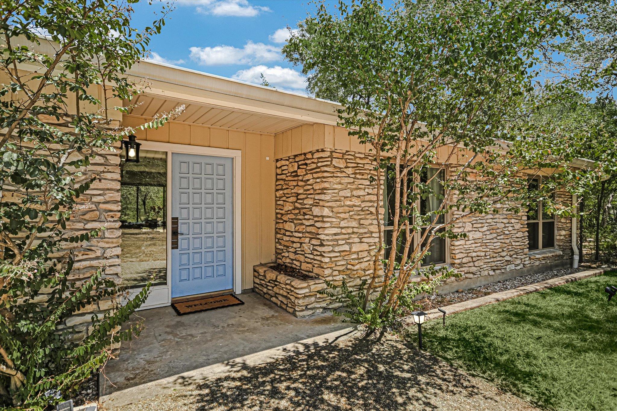 5645 Oak BLVD — photo 4
