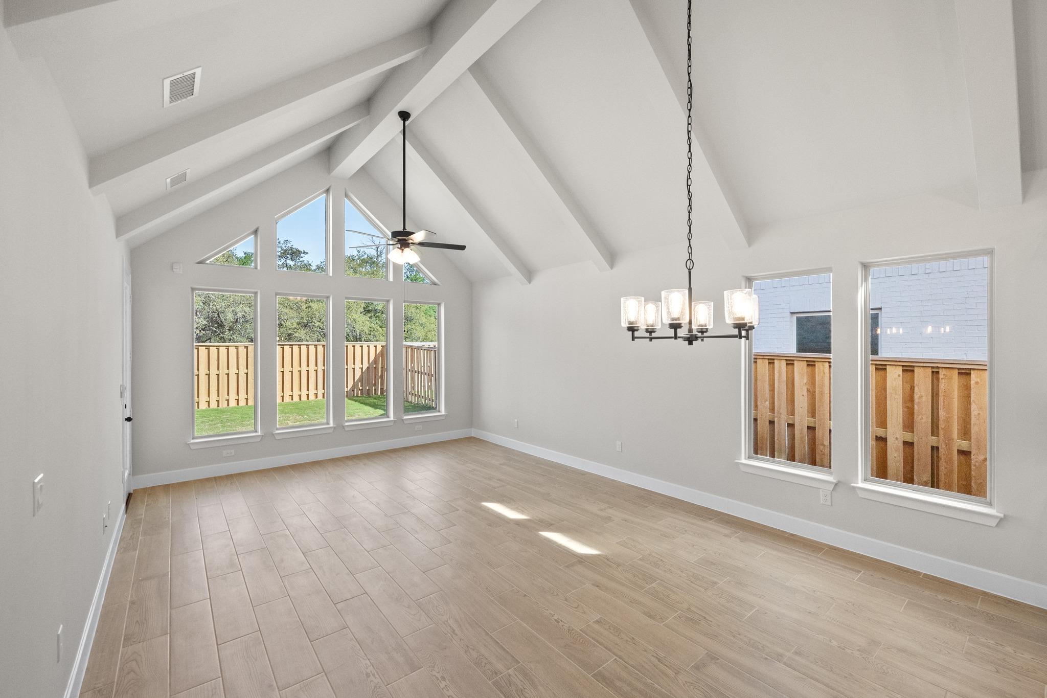 601 Buckaroo DR — photo 4