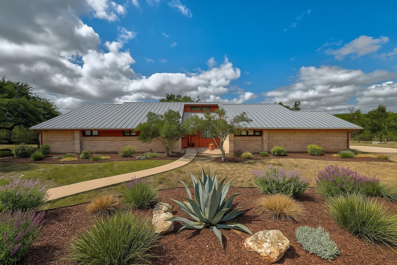 300 Sycamore Valley RD — photo 4