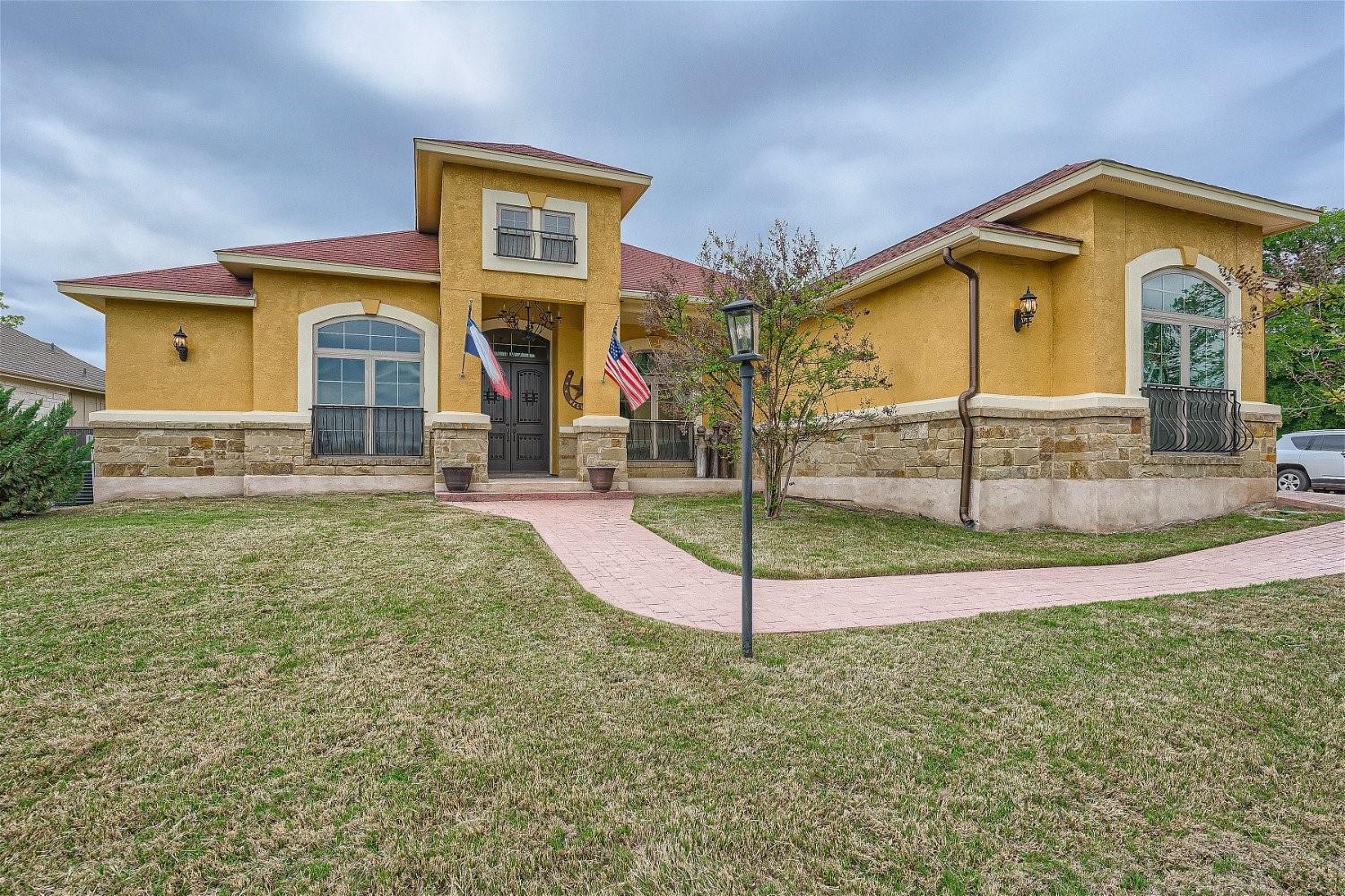 15207 Nightingale LN — photo 3