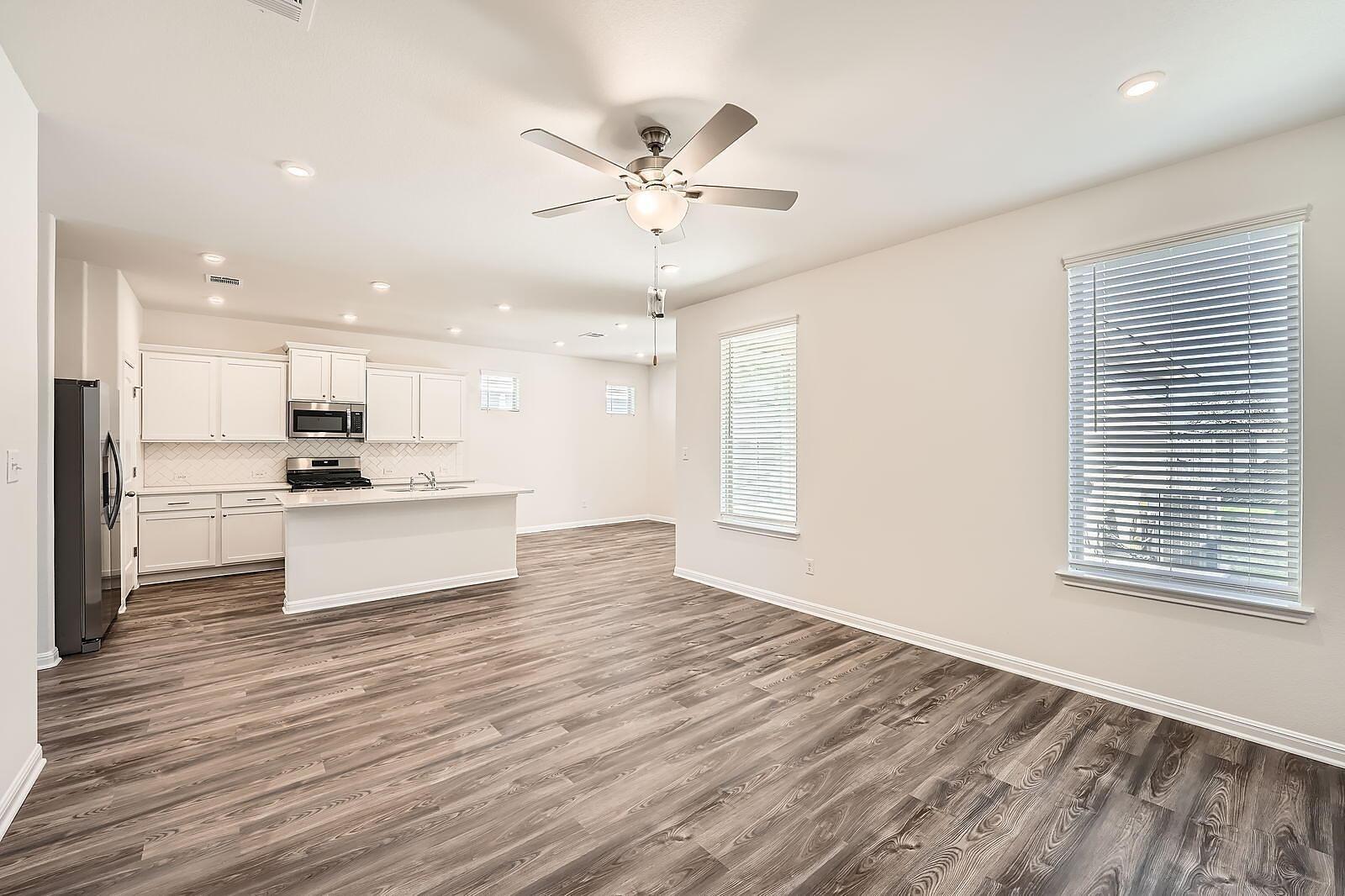 188 Weaver LN — photo 5