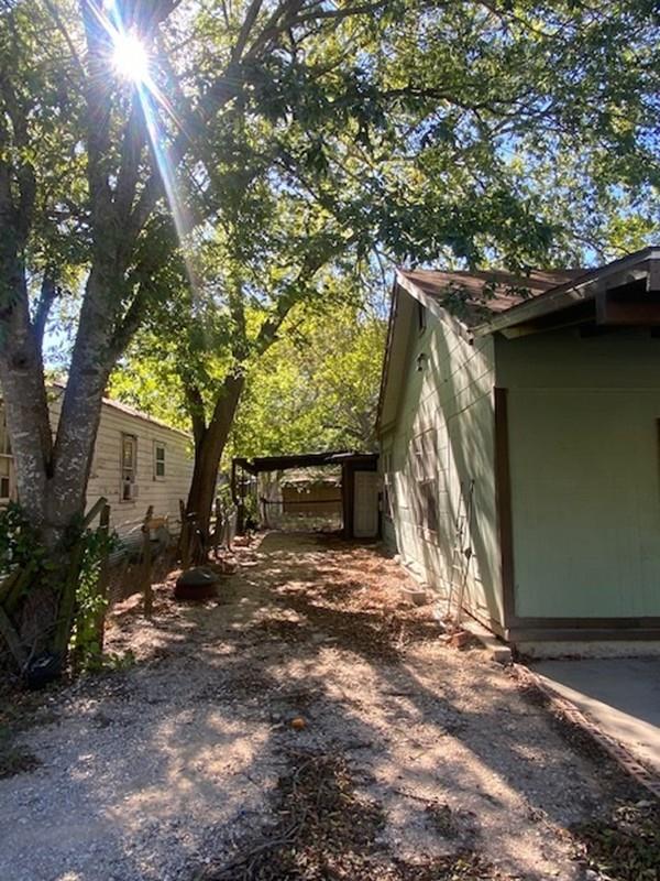 523 Rio Grande ST — photo 4