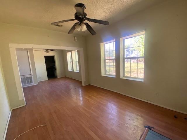 523 Rio Grande ST — photo 5