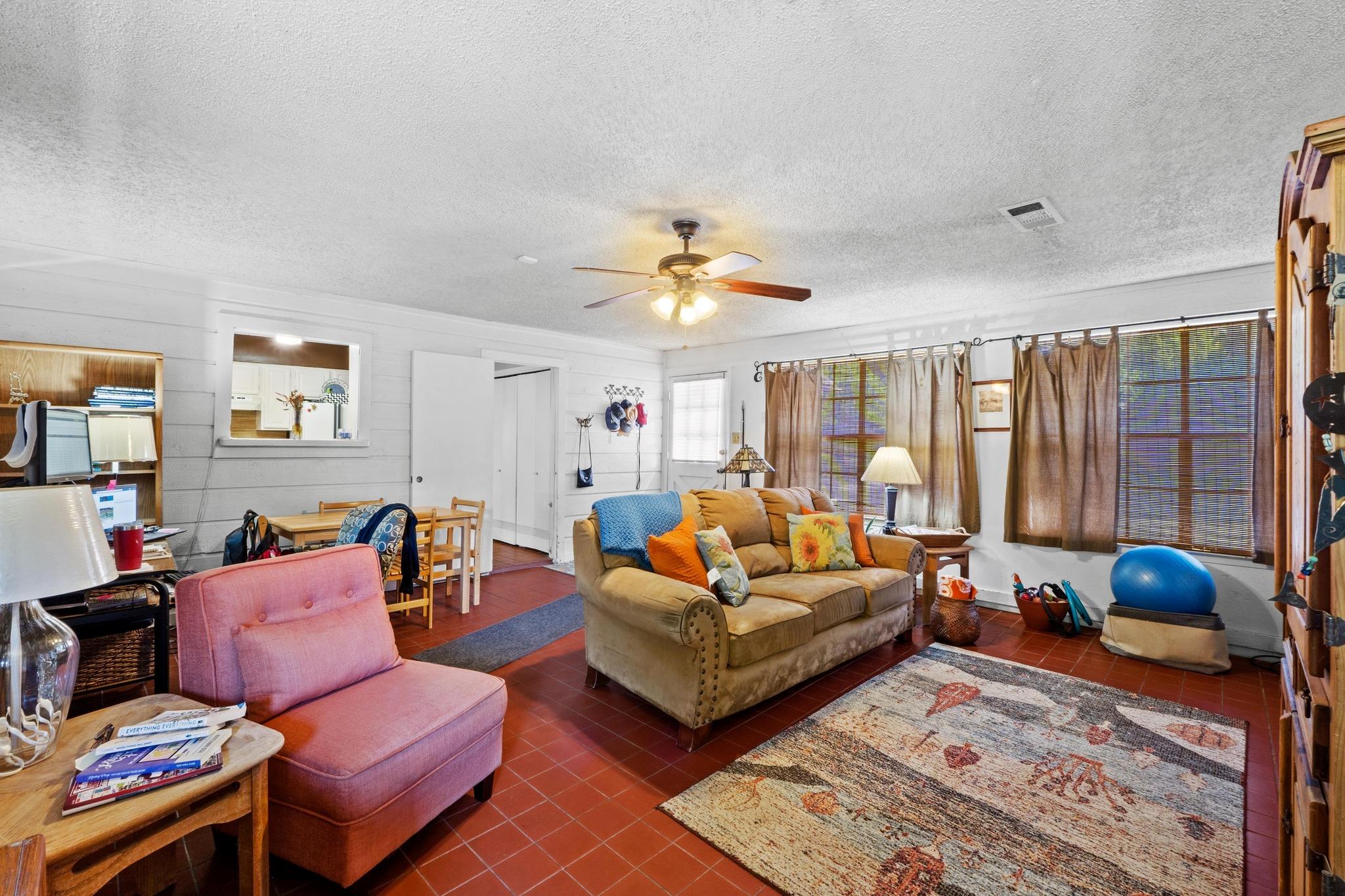 103 Laurelwood DR — photo 3