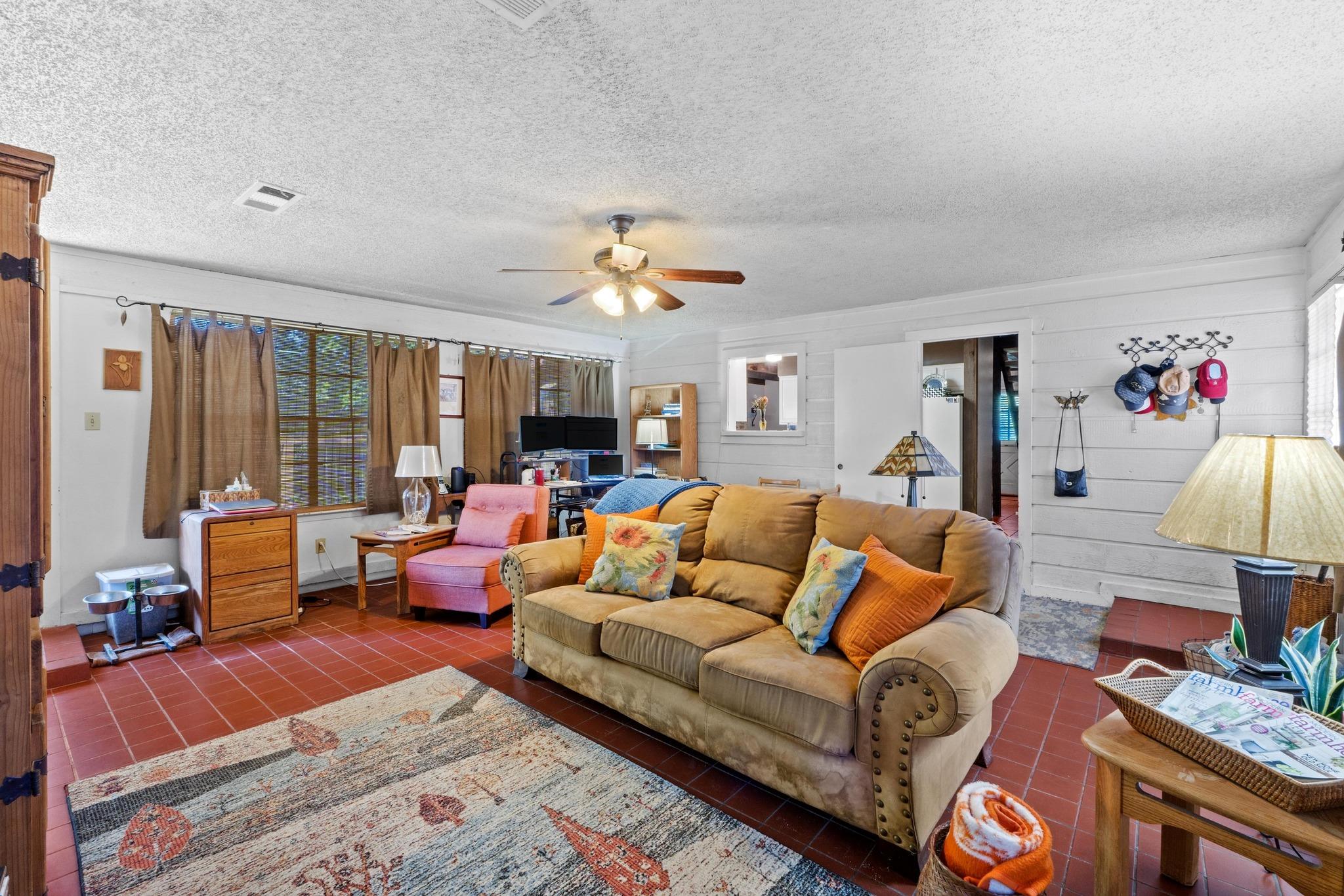103 Laurelwood DR — photo 4