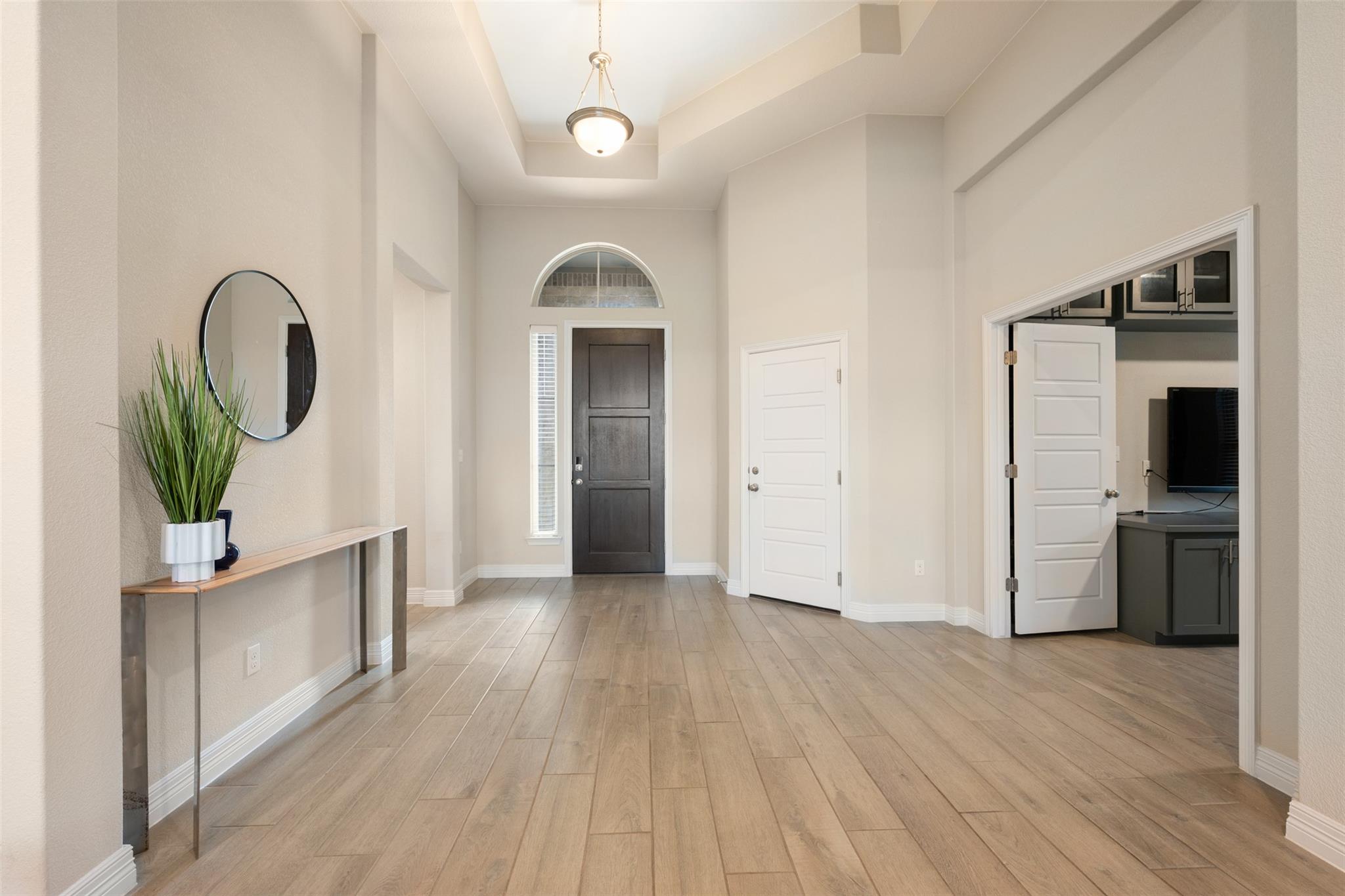 2501 Costera ST — photo 3