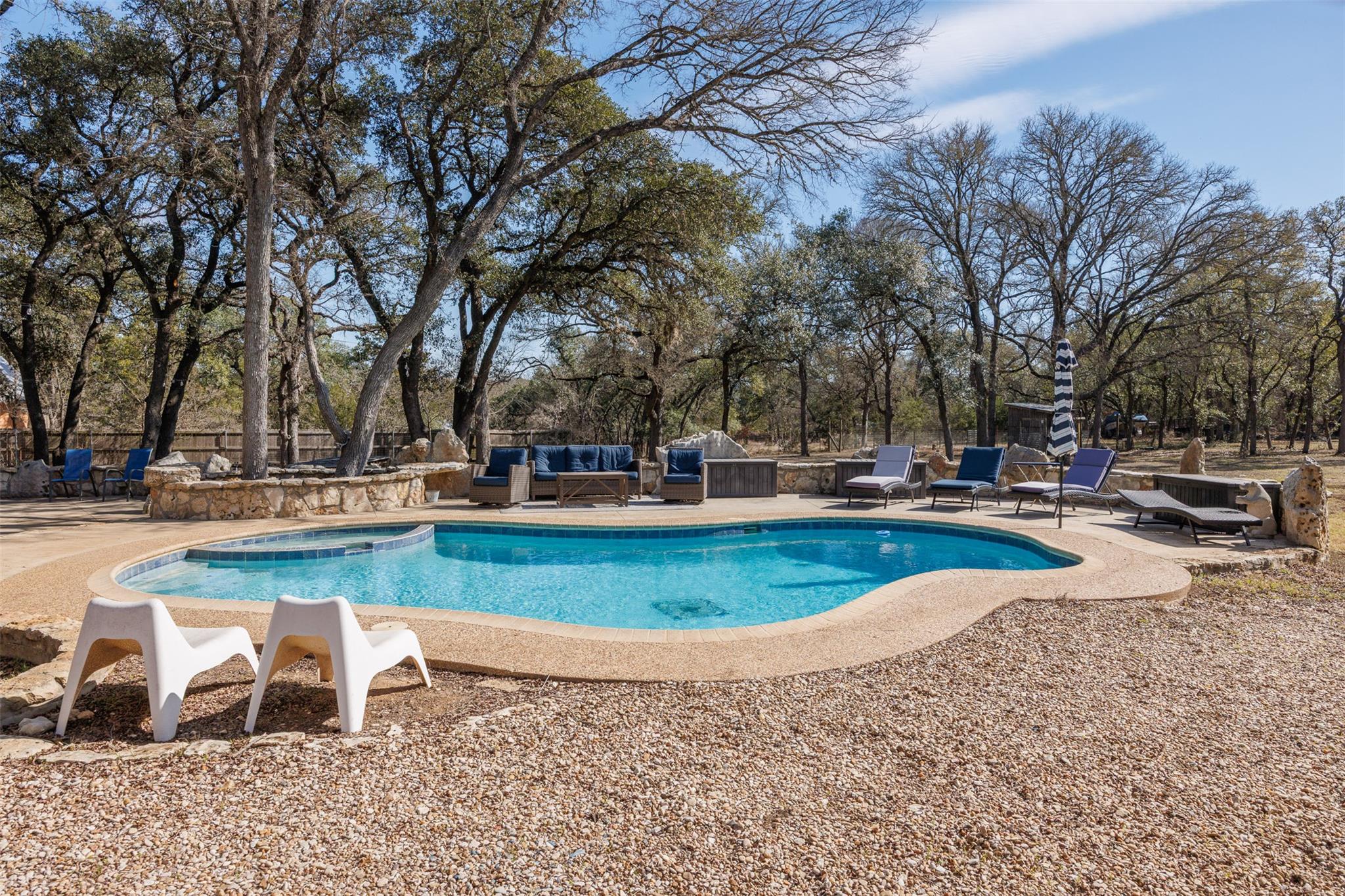 301 Green Acres DR — photo 4