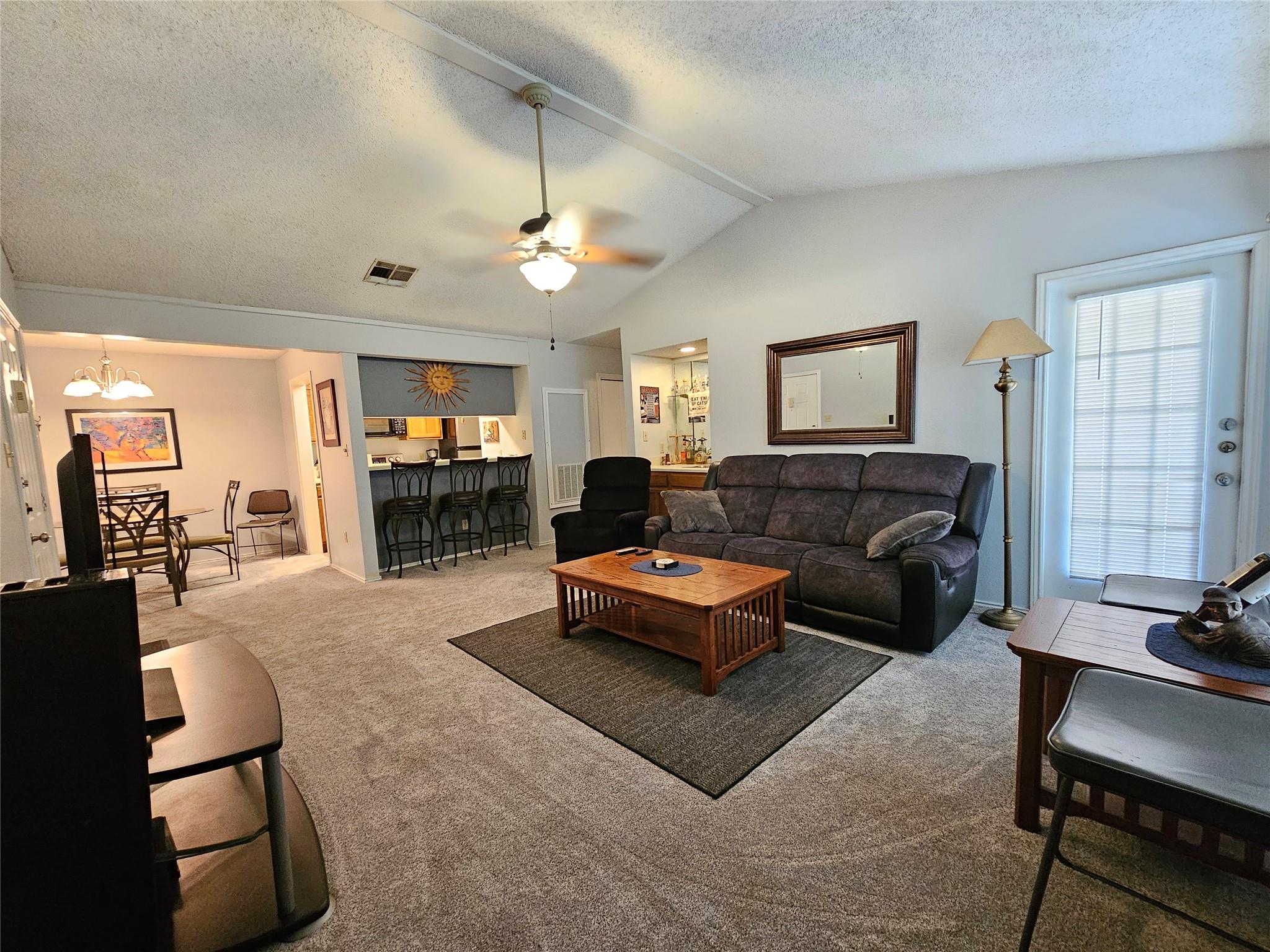 1202 Thorpe LN #604 — photo 4