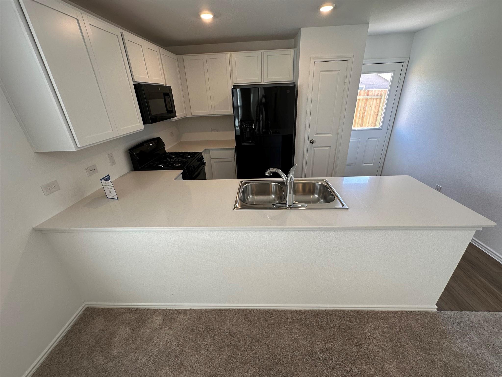 233 Magalia LN — photo 4
