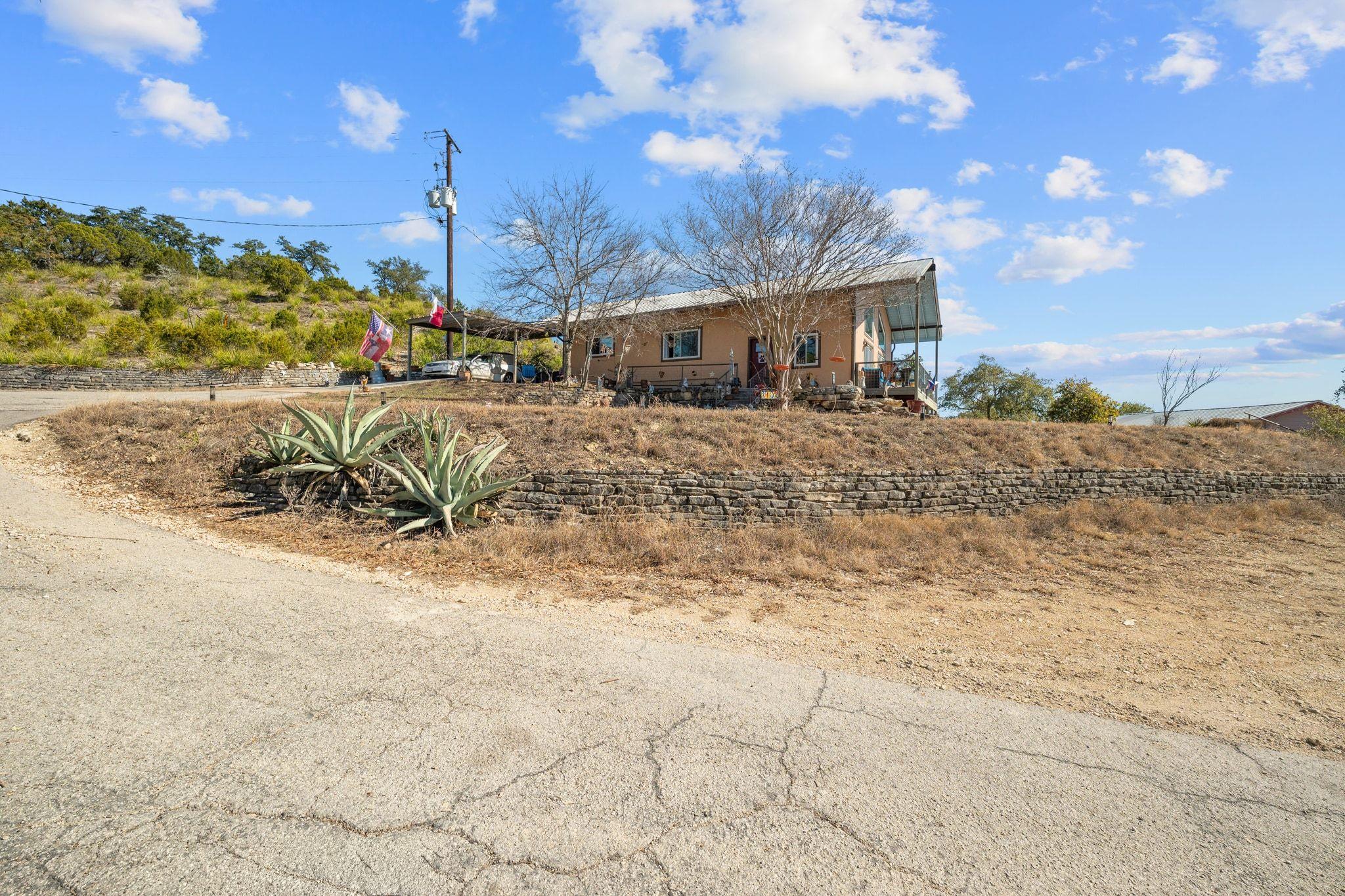 450 Eagles Nest DR — photo 4