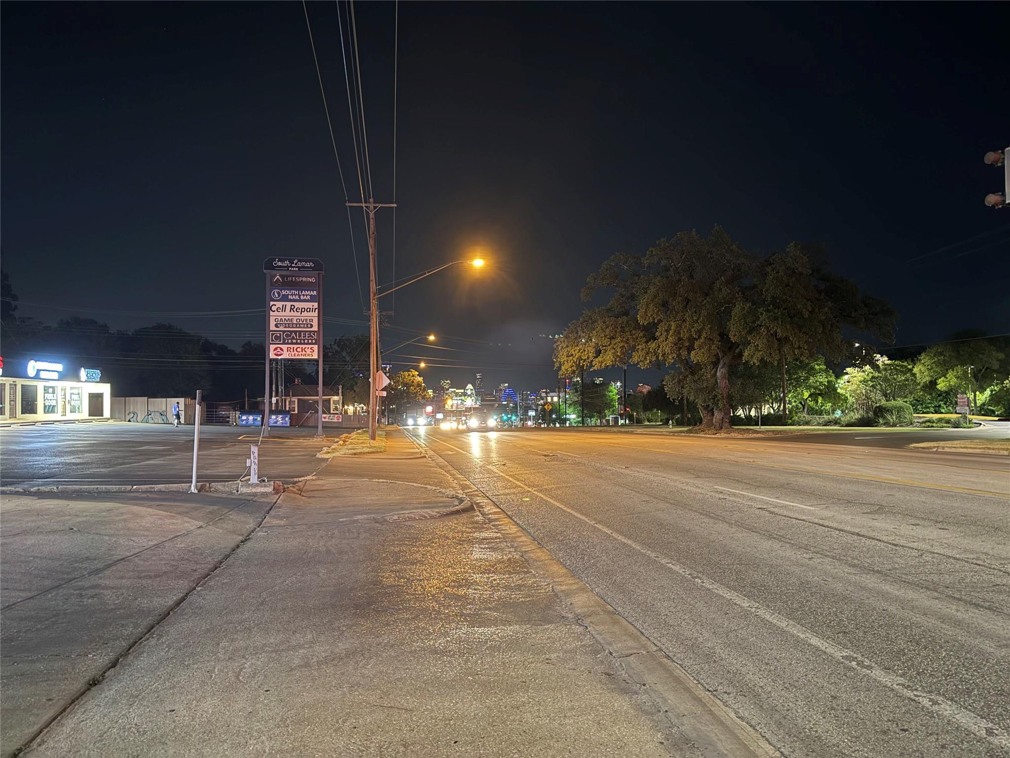 2200 Dickson DR #127 — photo 4