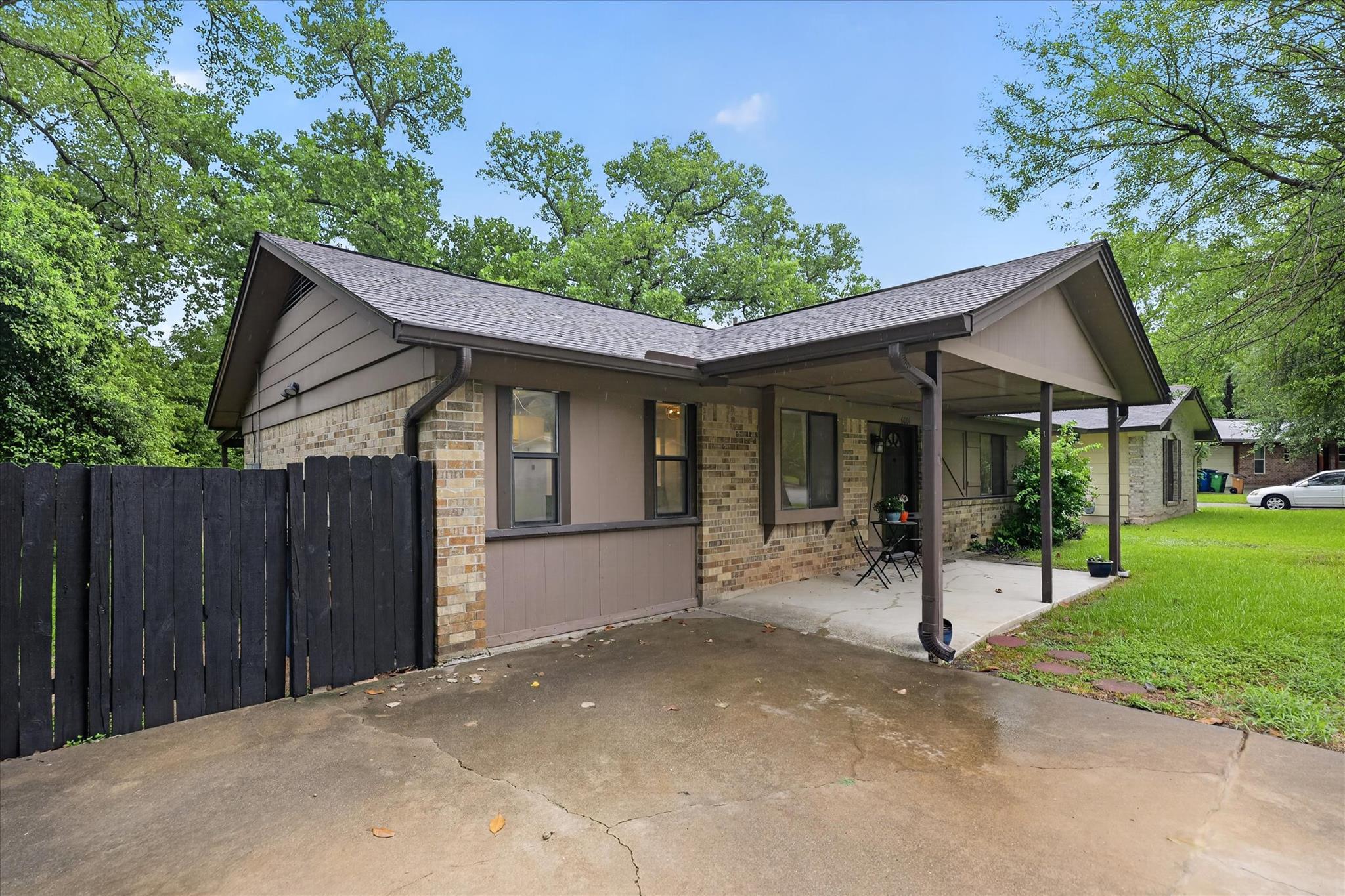 6001 Leisure Run RD — photo 3