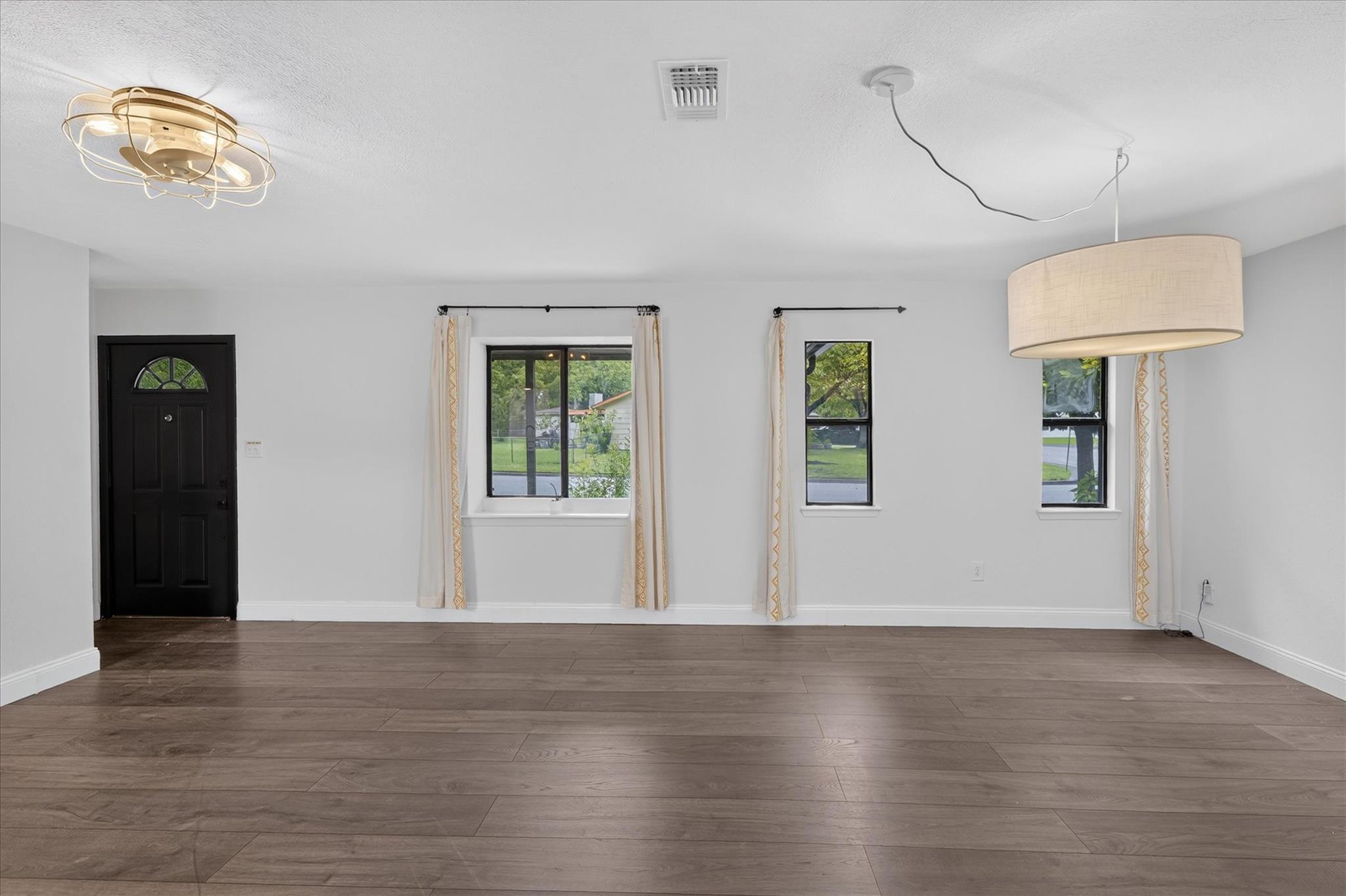 6001 Leisure Run RD — photo 4