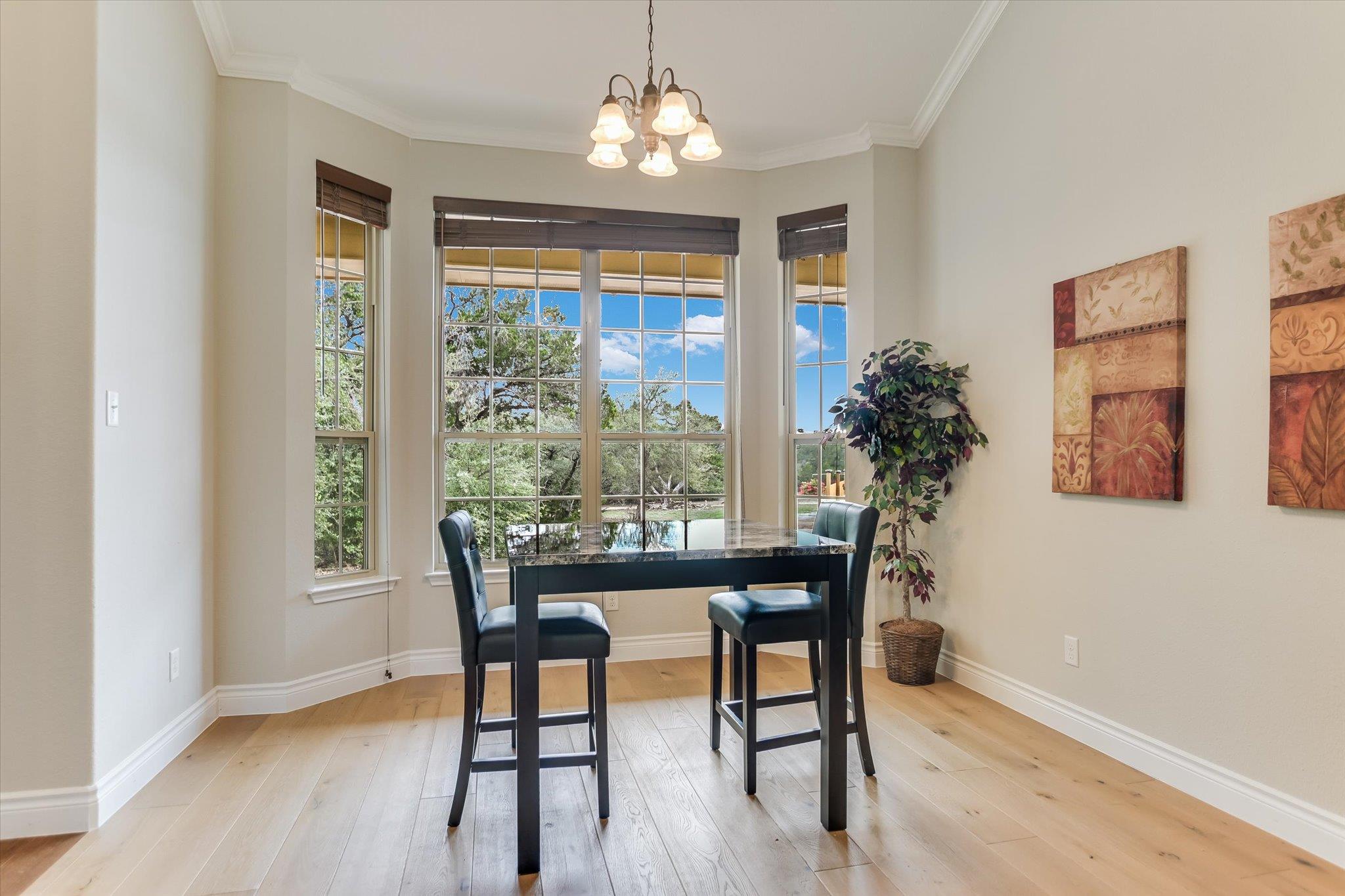 300 Round Rock RD — photo 4