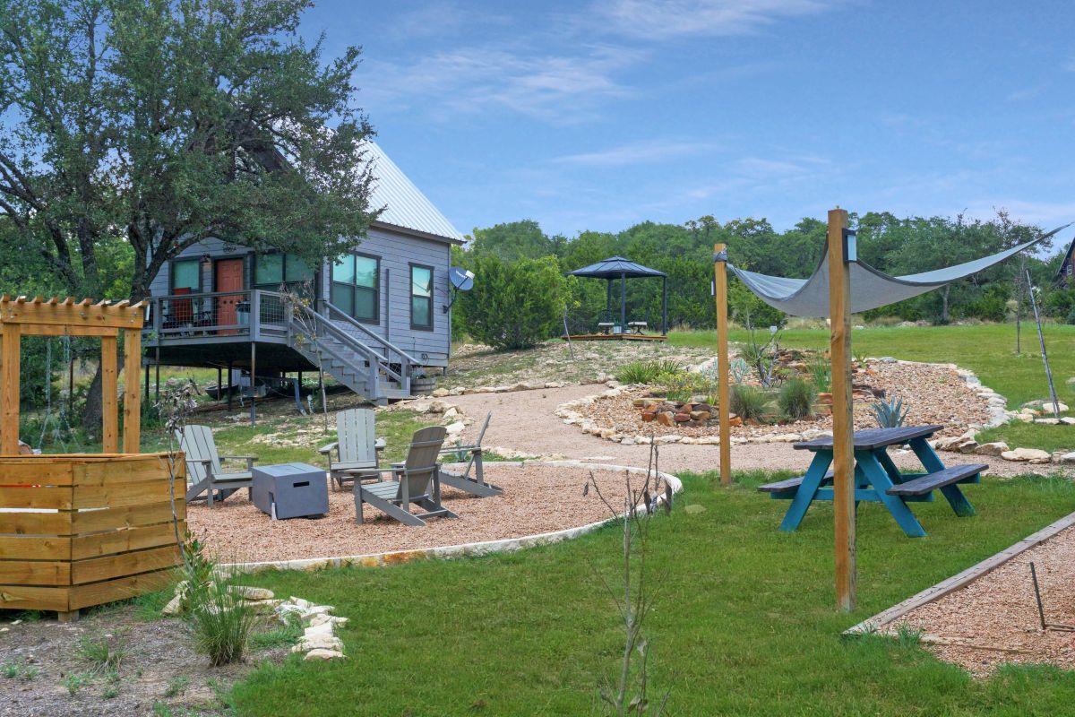 931 Sycamore Creek DR — photo 3