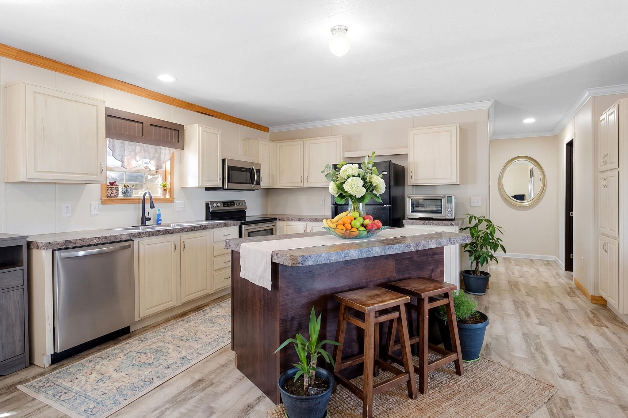 513 Duchess PASS — photo 3