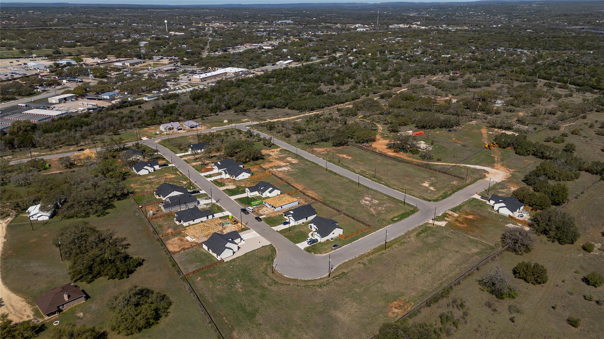 203 Legacy Oaks Ranch DR — photo 4