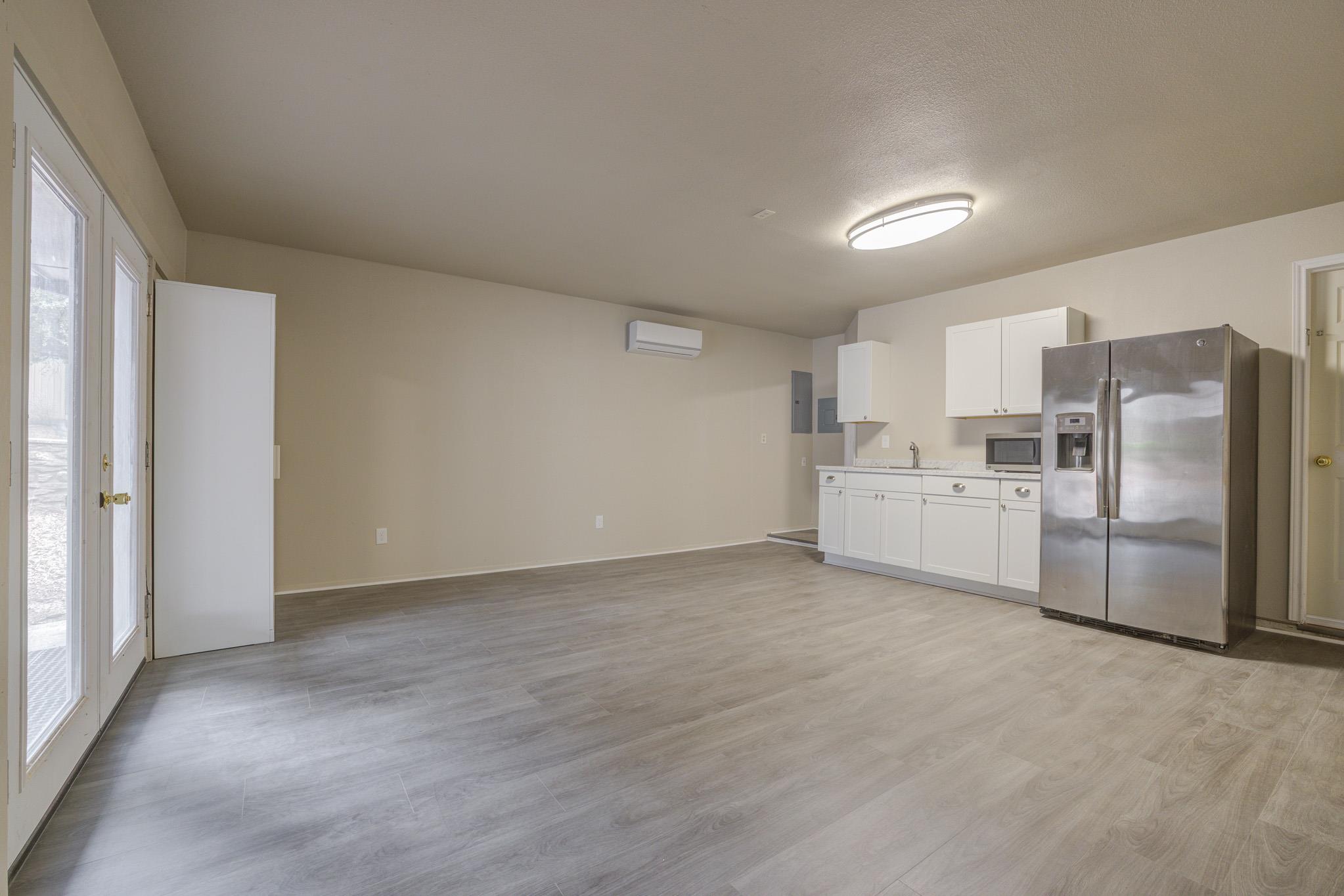 5303 Shady Oaks CIR #B — photo 3