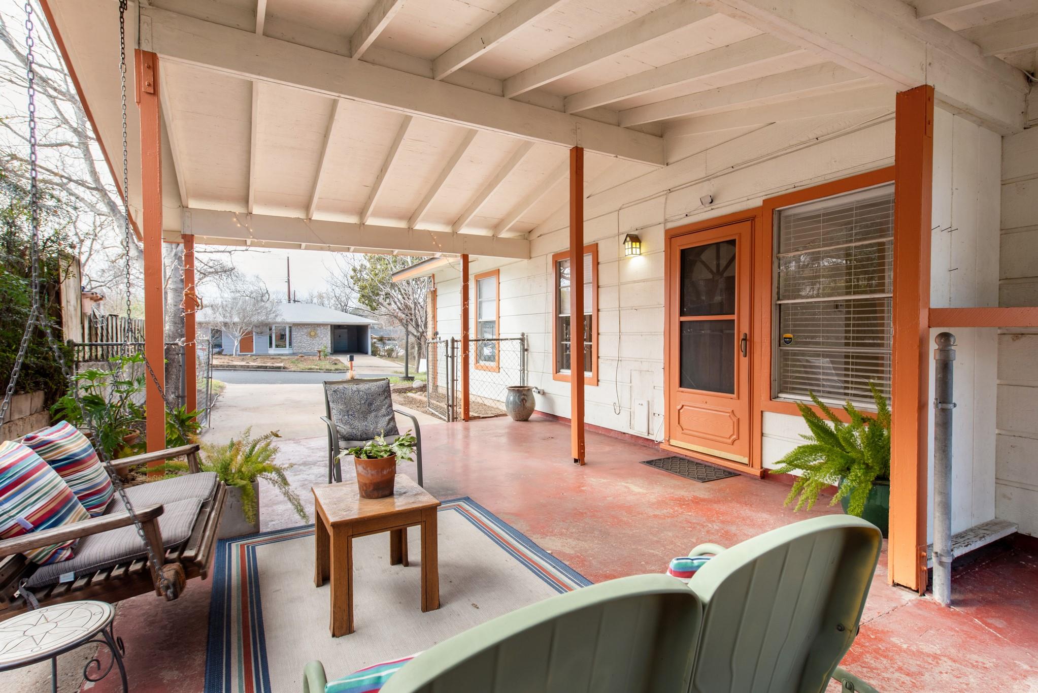 204 La Vista ST — photo 3