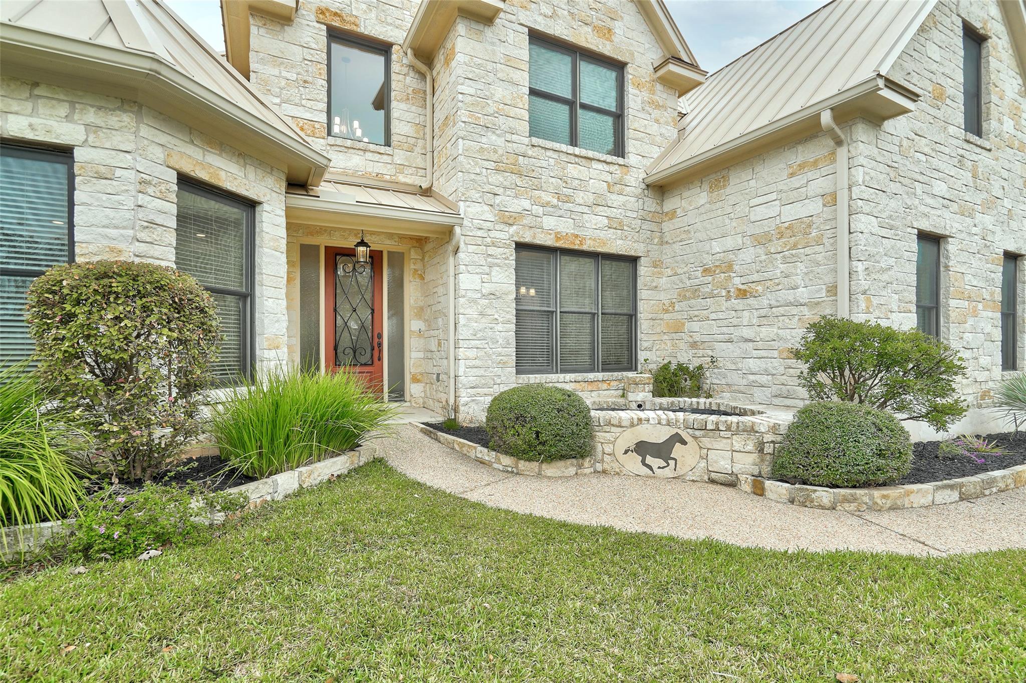 101 Mallet CT — photo 3